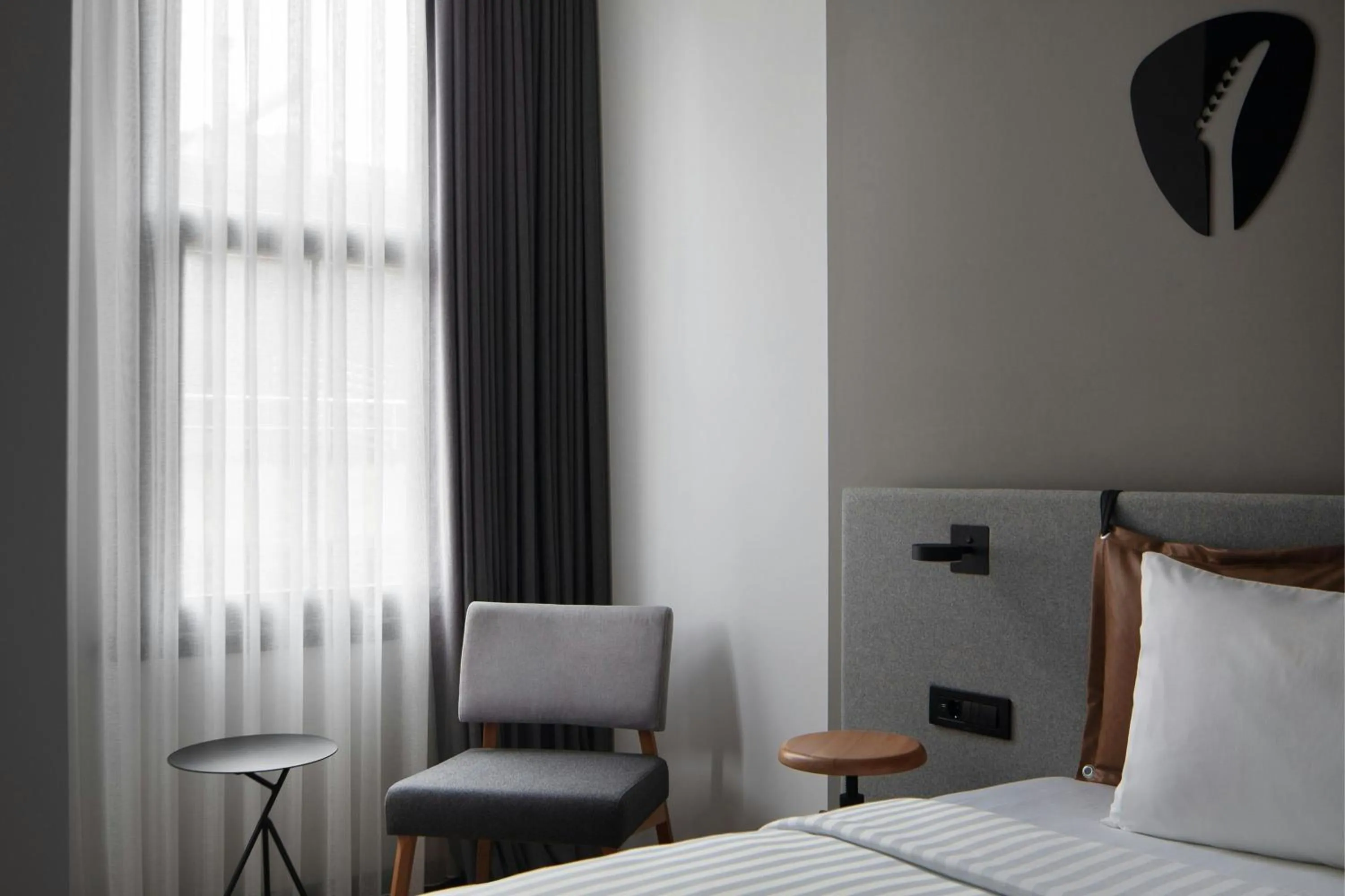 Photo of the whole room, Bed in Moxy Istanbul Taksim by Marriott Bonvoy
