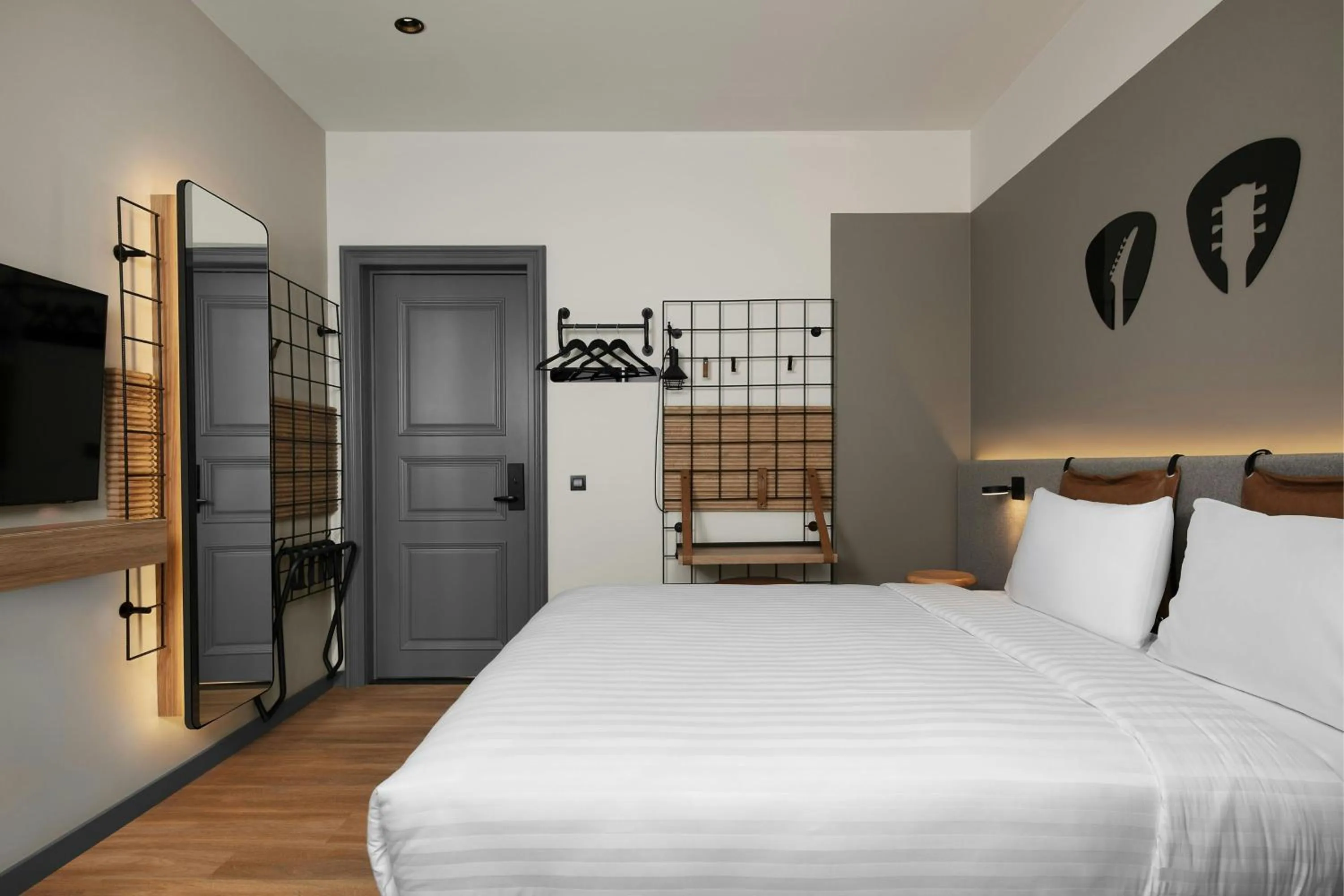 Photo of the whole room, Bed in Moxy Istanbul Taksim by Marriott Bonvoy