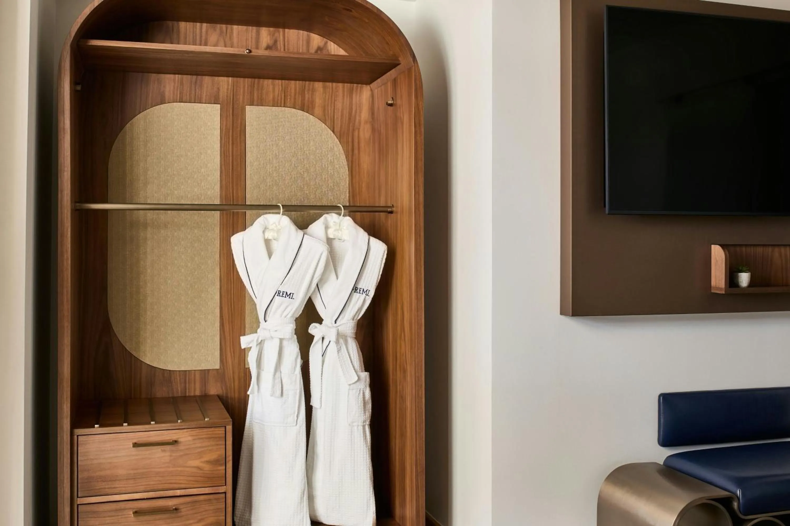 Bedroom in The REMI, Scottsdale, Autograph Collection