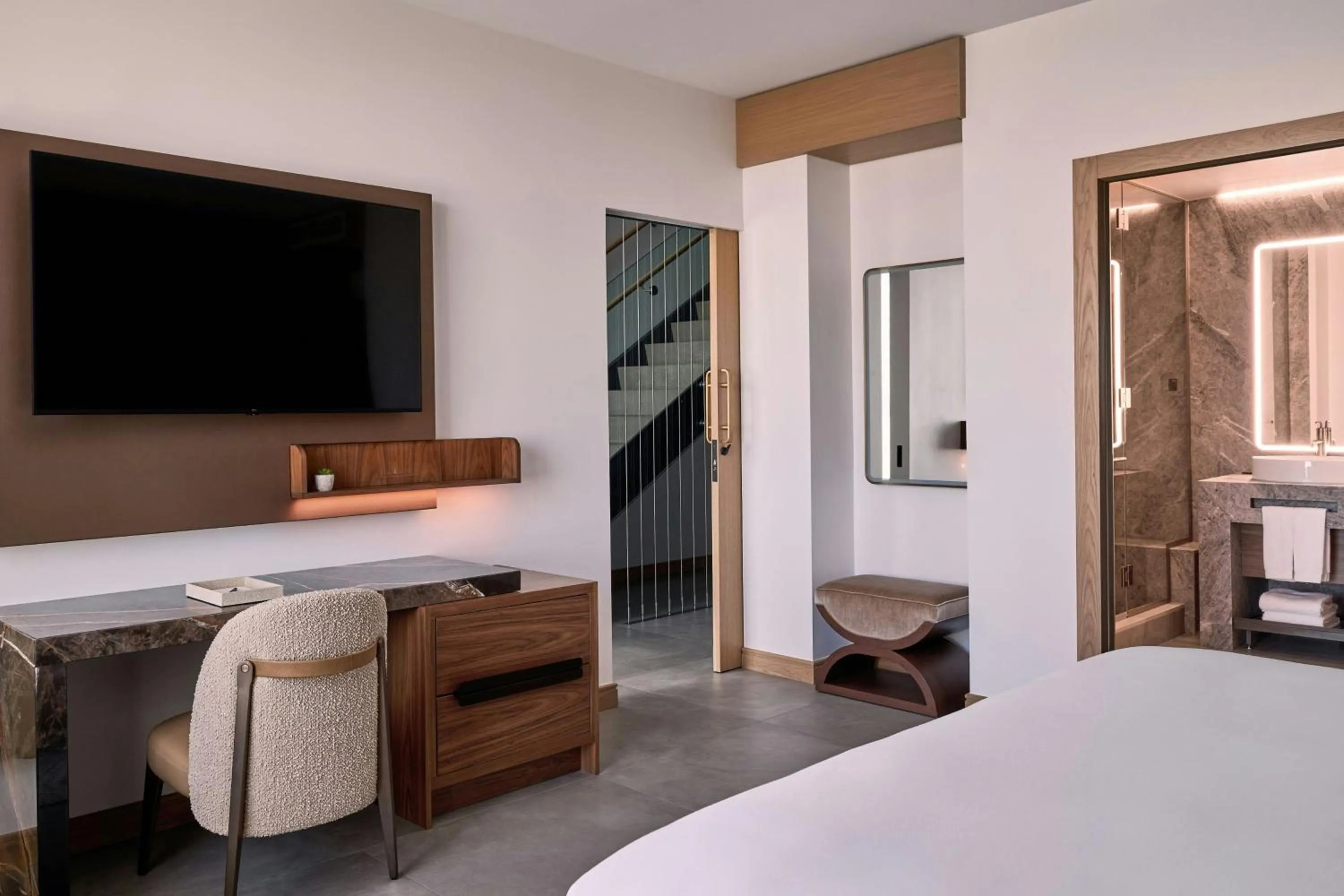 Photo of the whole room, Bed in The REMI, Scottsdale, Autograph Collection