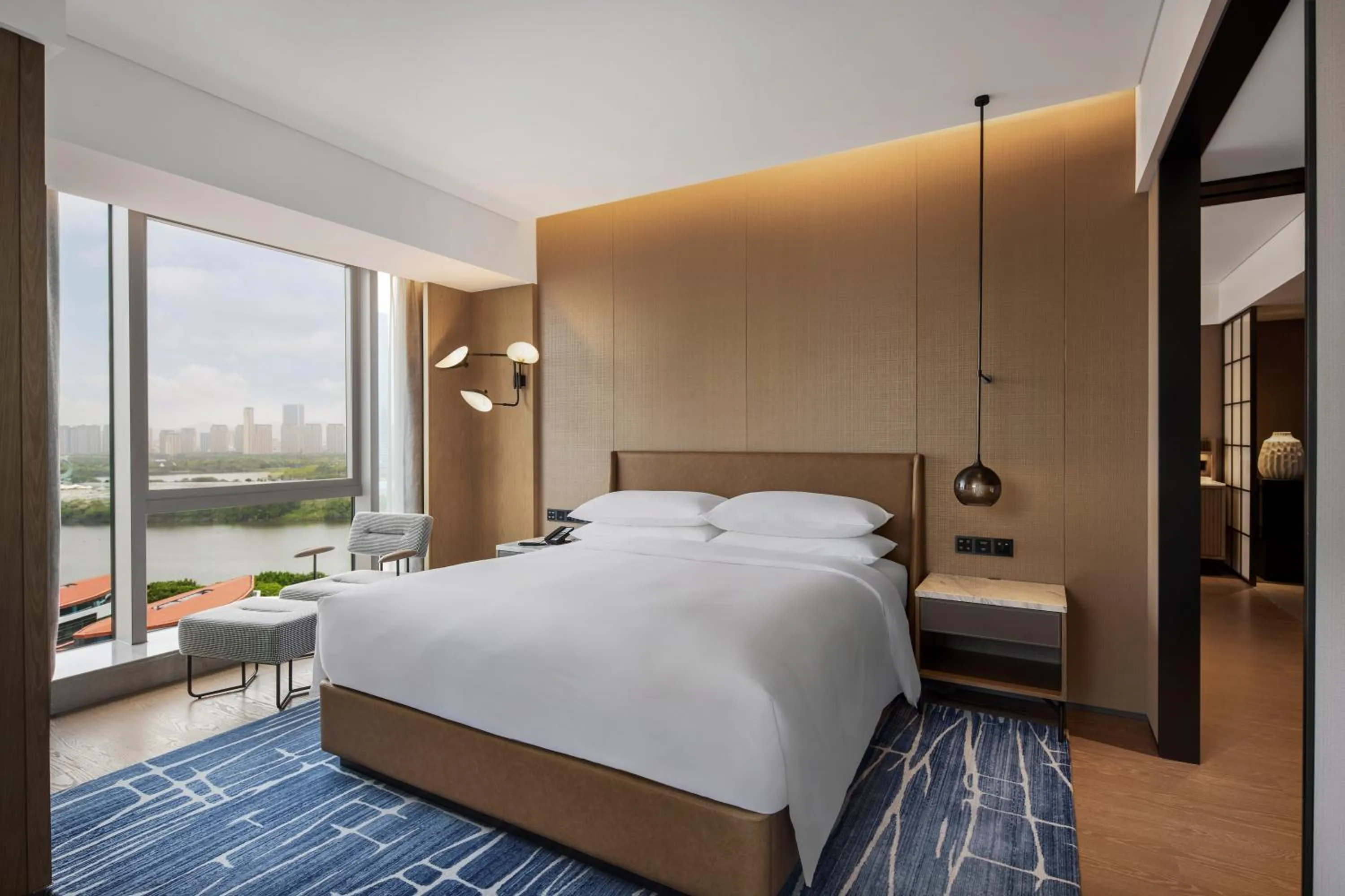 Bedroom, Bed in Sheraton Grand Xiamen Jimei