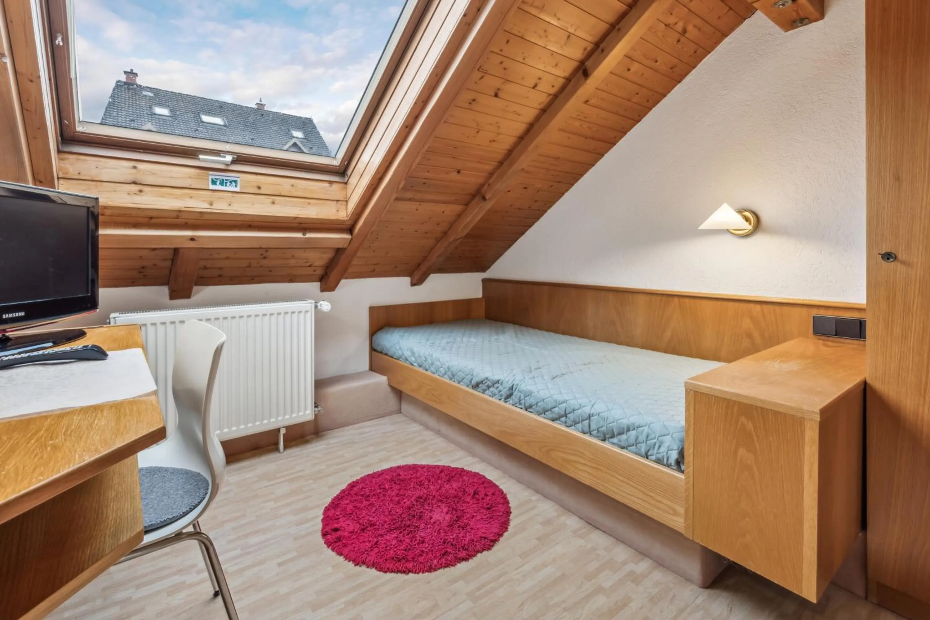 Bed in Hotel zum Erwin