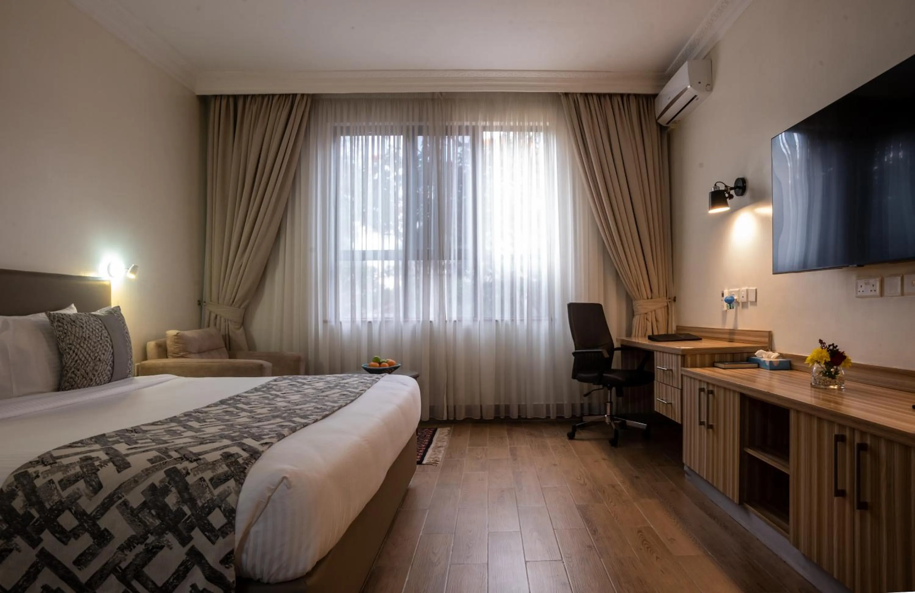 Photo of the whole room, Bed in Sportsview Hotel Kasarani