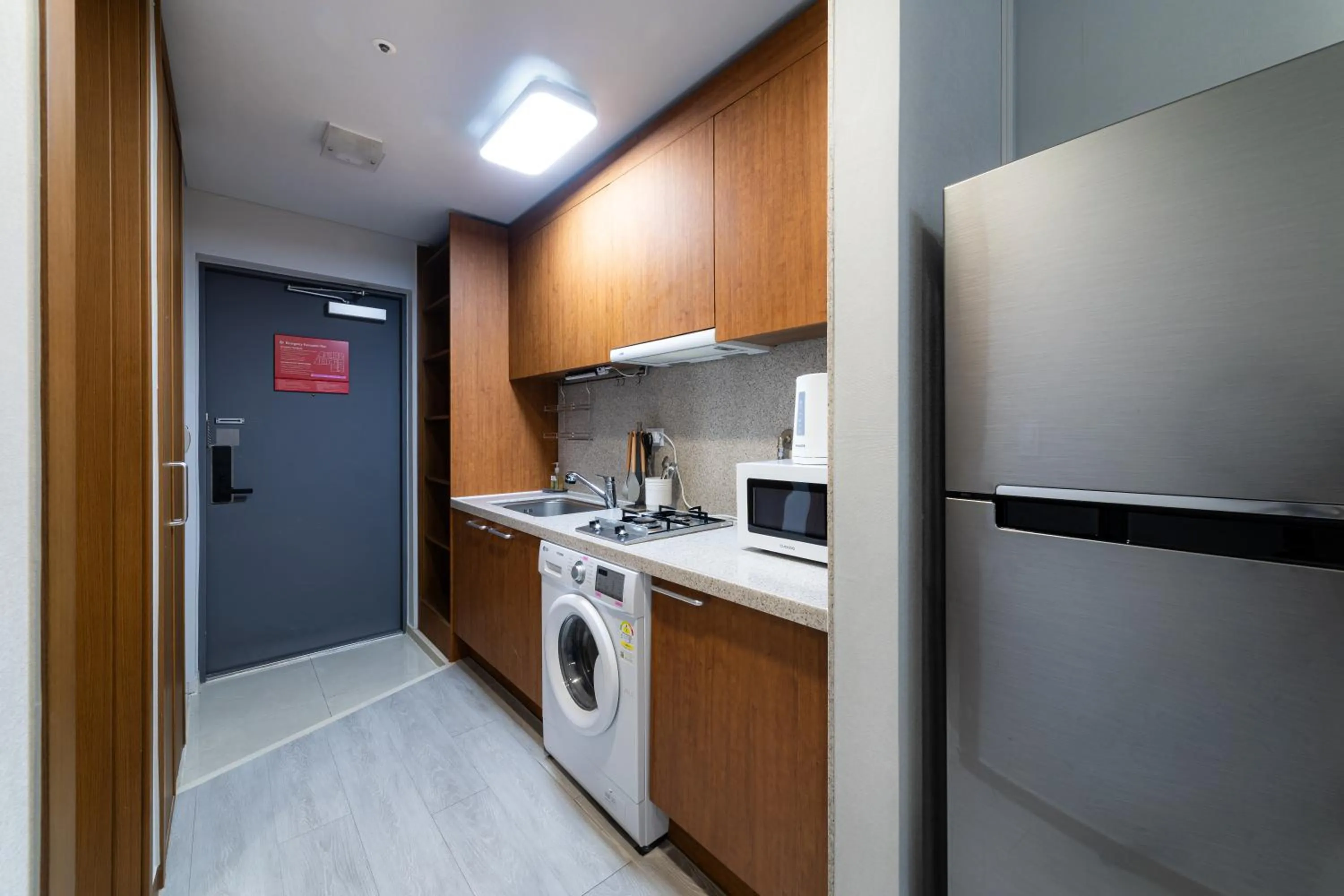 kitchen in Hotel Modak Namdaemun