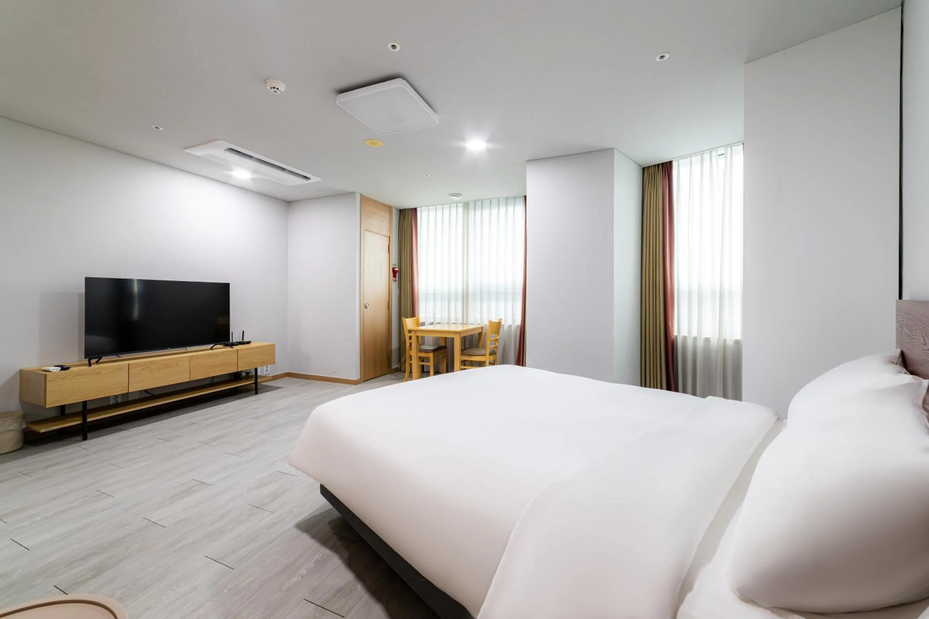 Bedroom, Bed in Hotel Modak Namdaemun