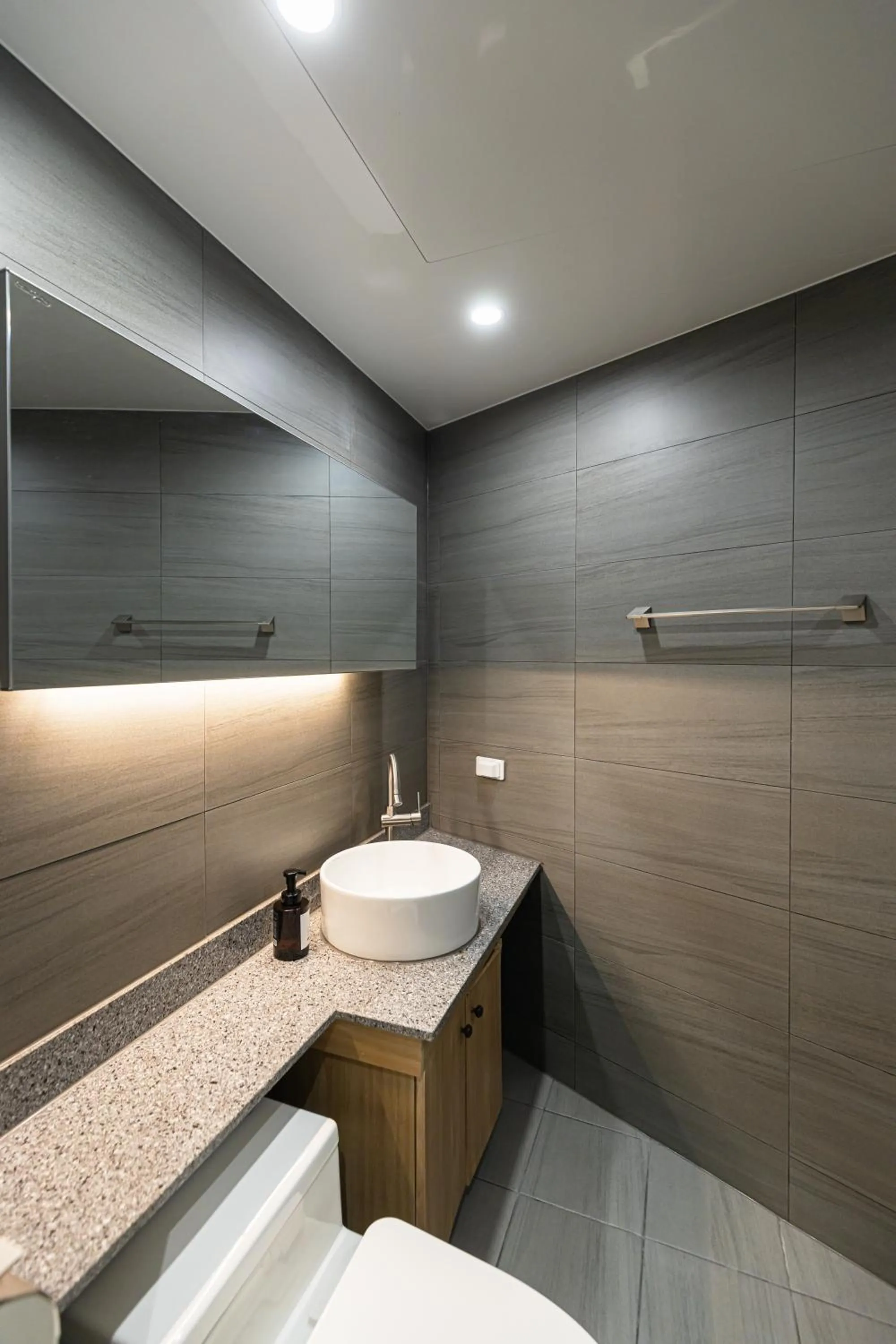 Toilet in Hotel Modak Namdaemun