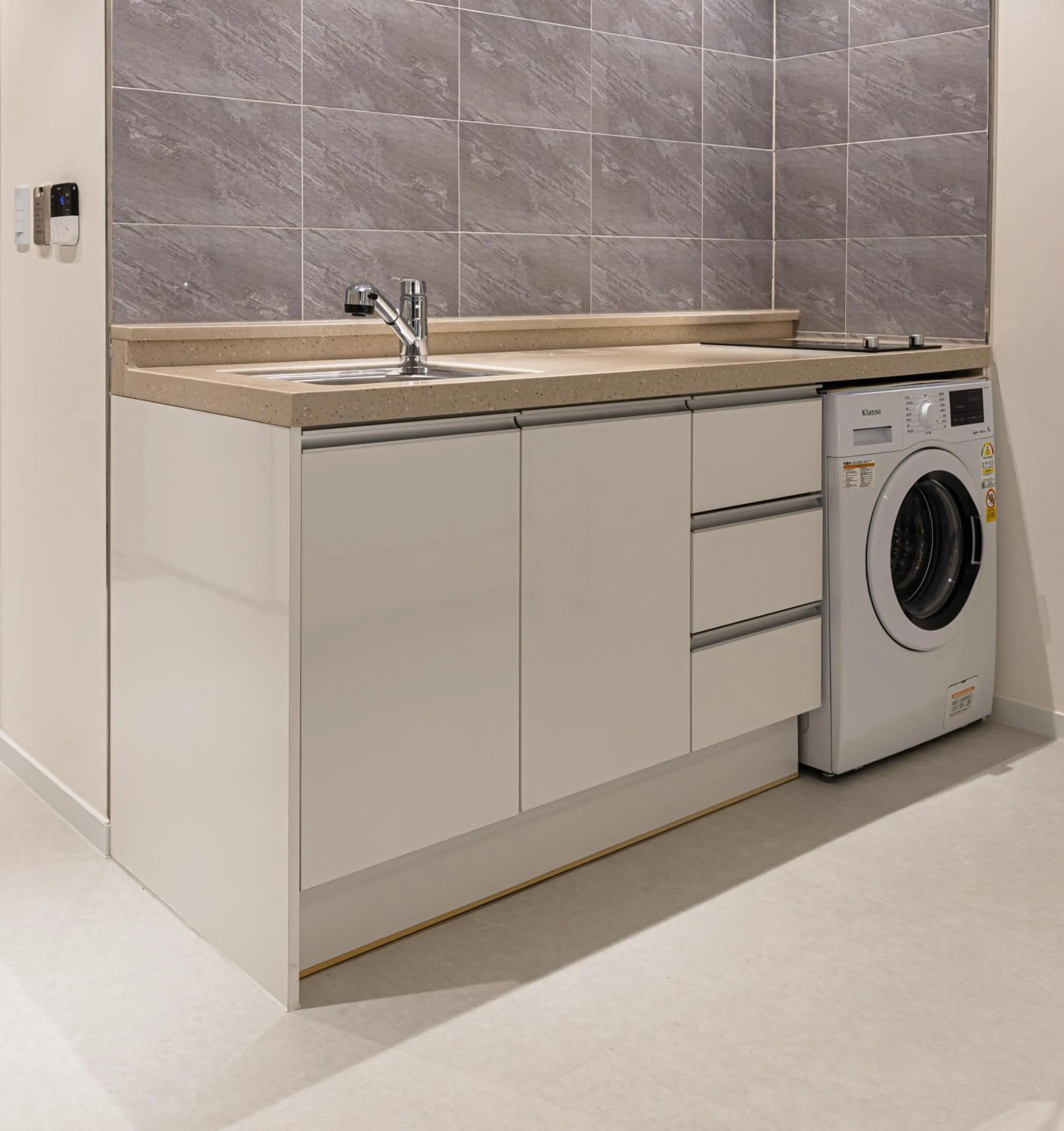 Kitchen or kitchenette in Hotel Modak Namdaemun