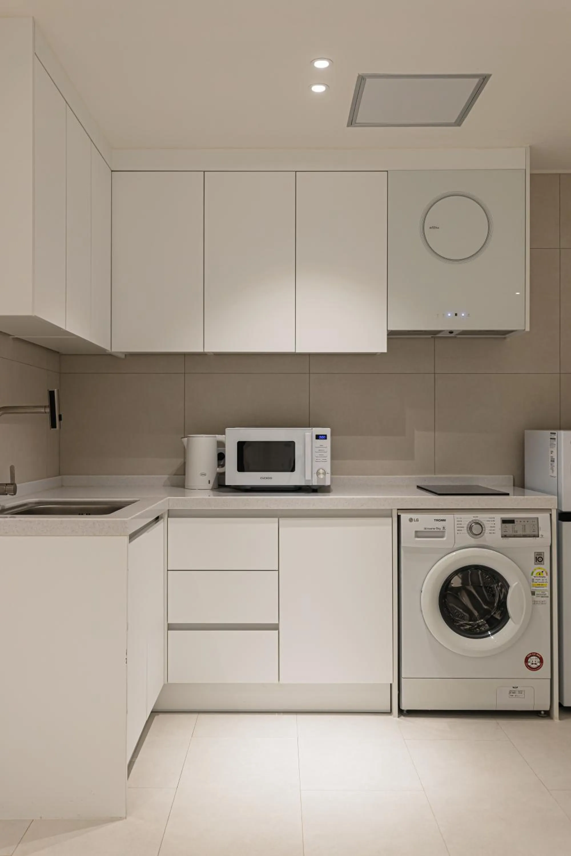 Kitchen or kitchenette in Hotel Modak Namdaemun