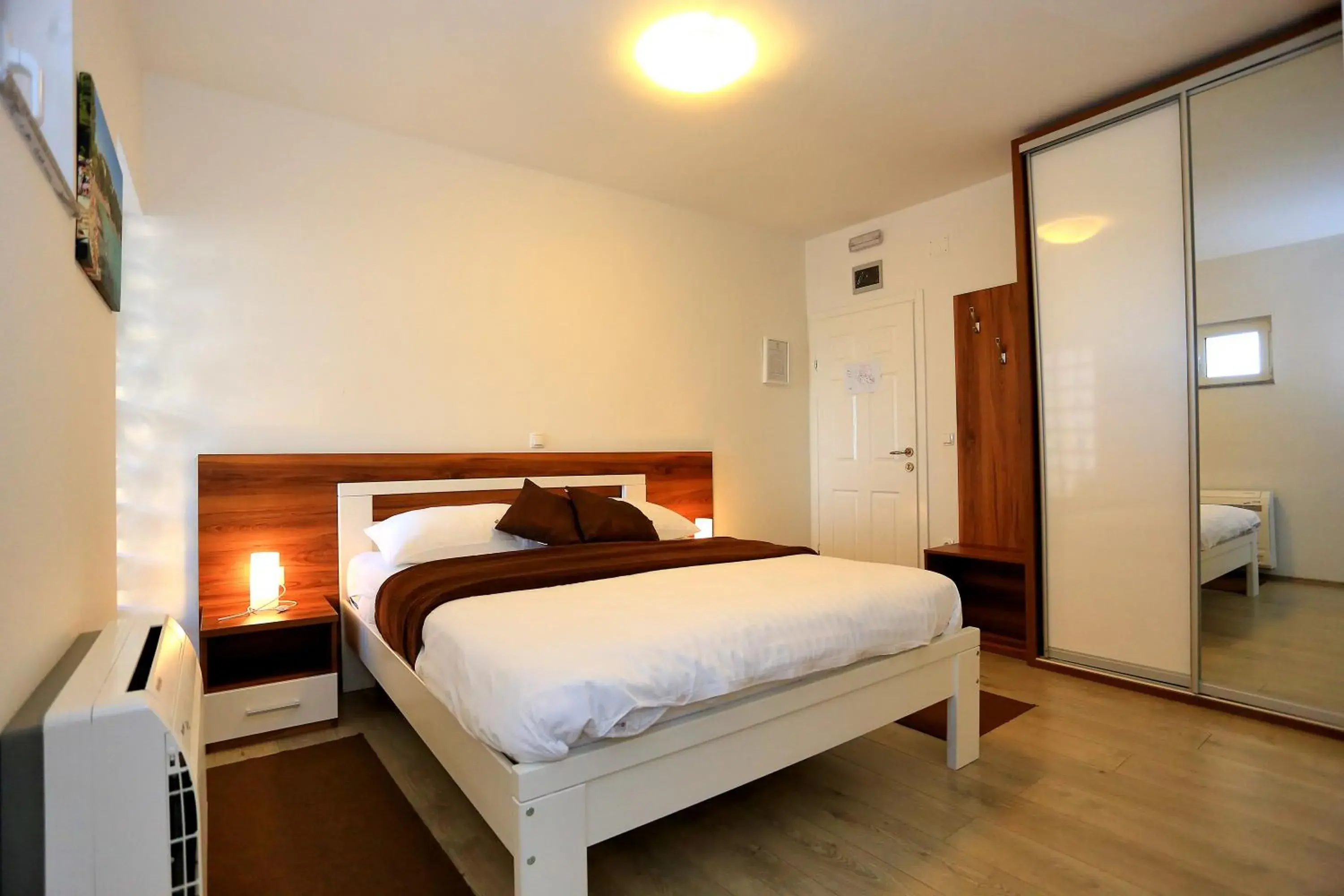 Double Room with Balcony and Sea View in Hotel Murter Double Room with Balcony and Sea View in Hotel Murter