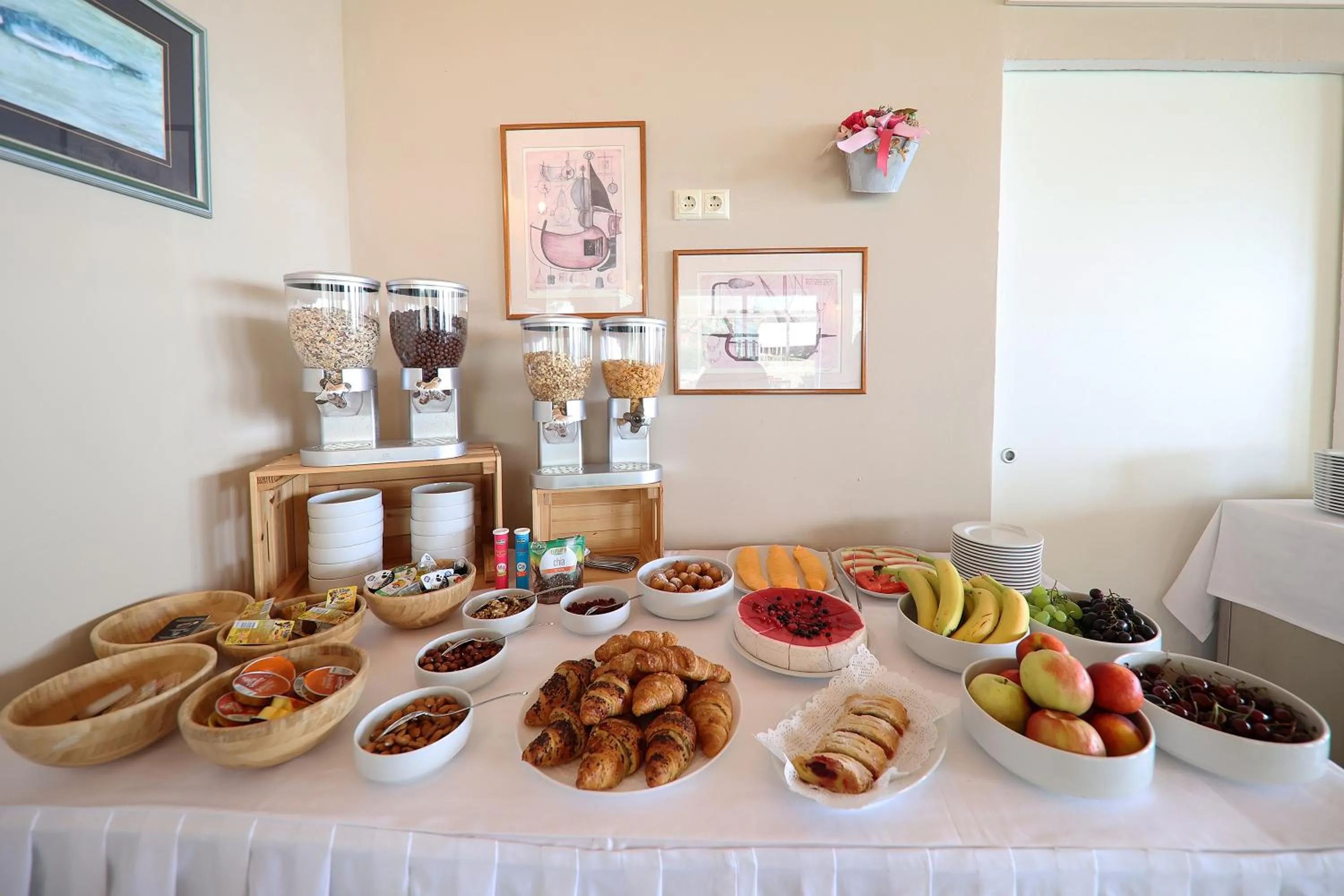 Breakfast in Hotel Murter