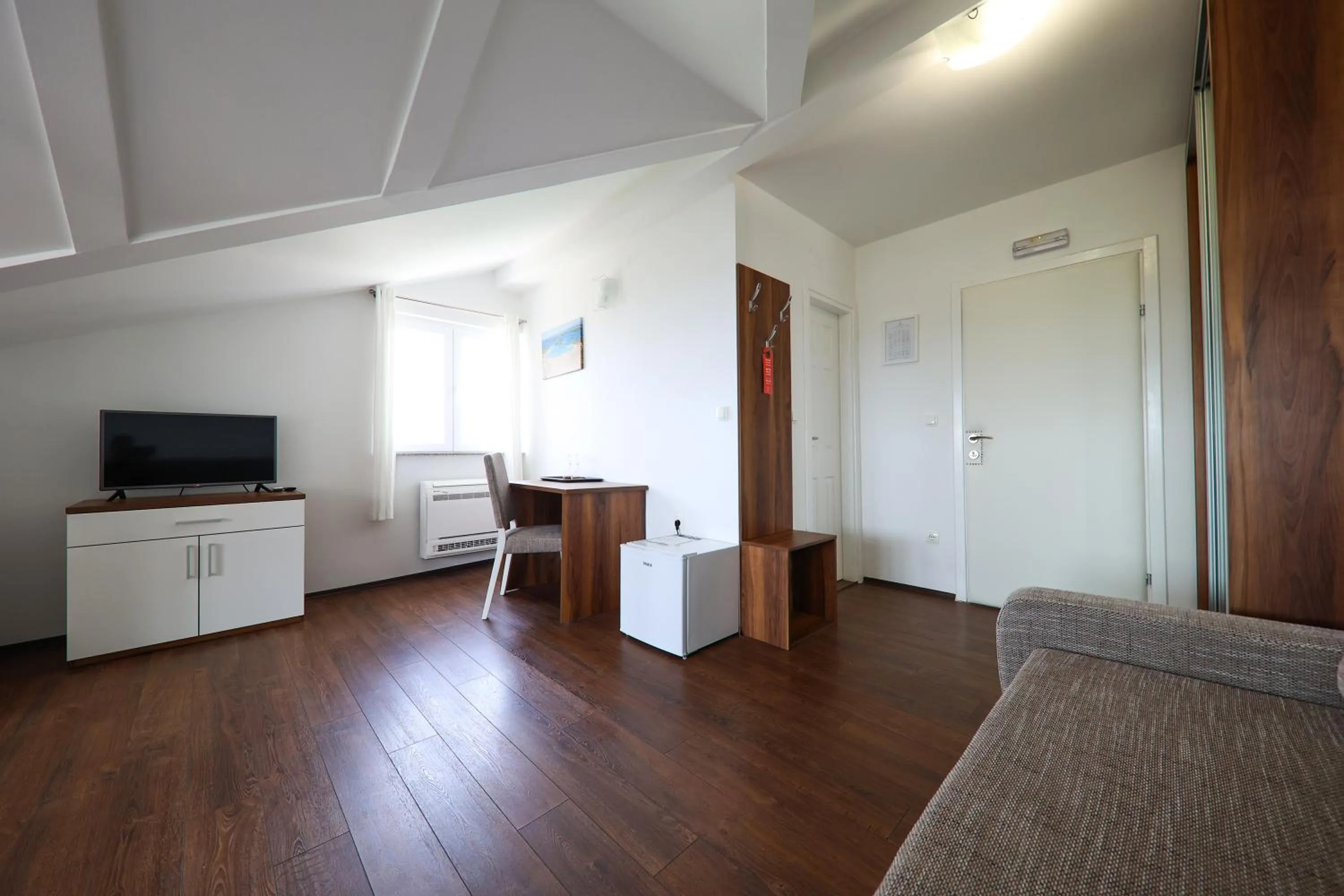 Communal lounge/ TV room in Hotel Murter