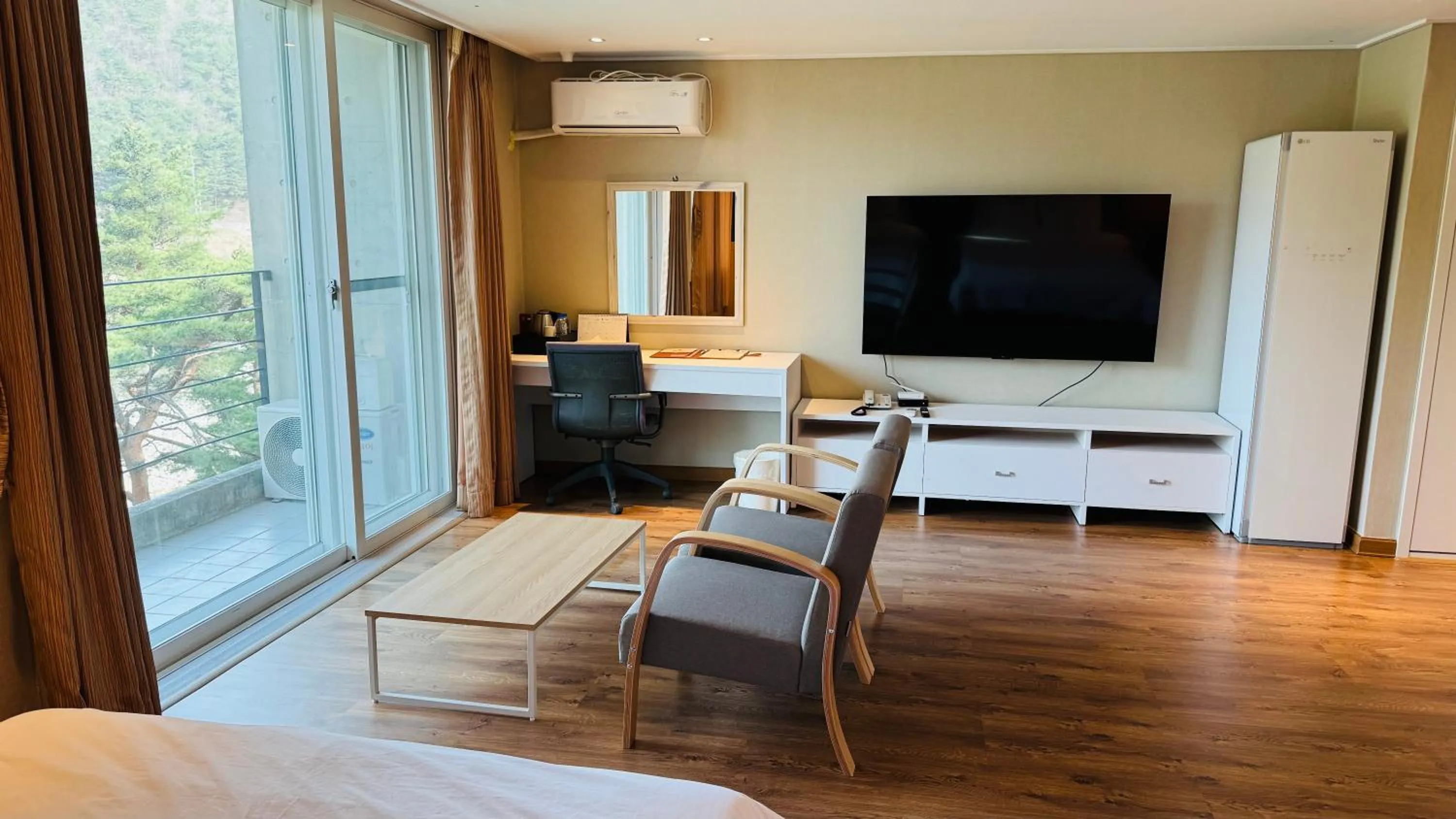 TV and multimedia in Manhae Maeul