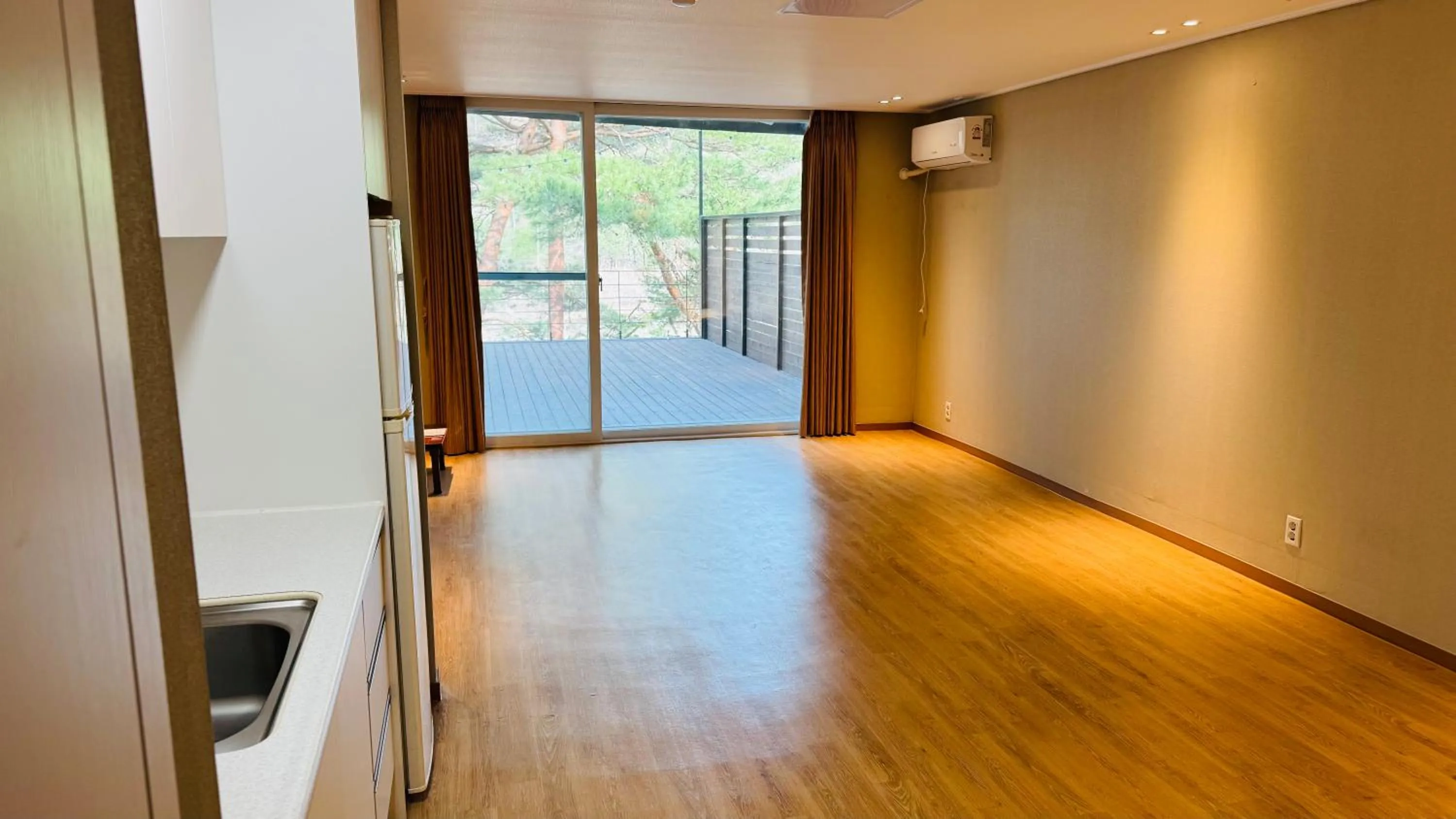 Property building in Manhae Maeul