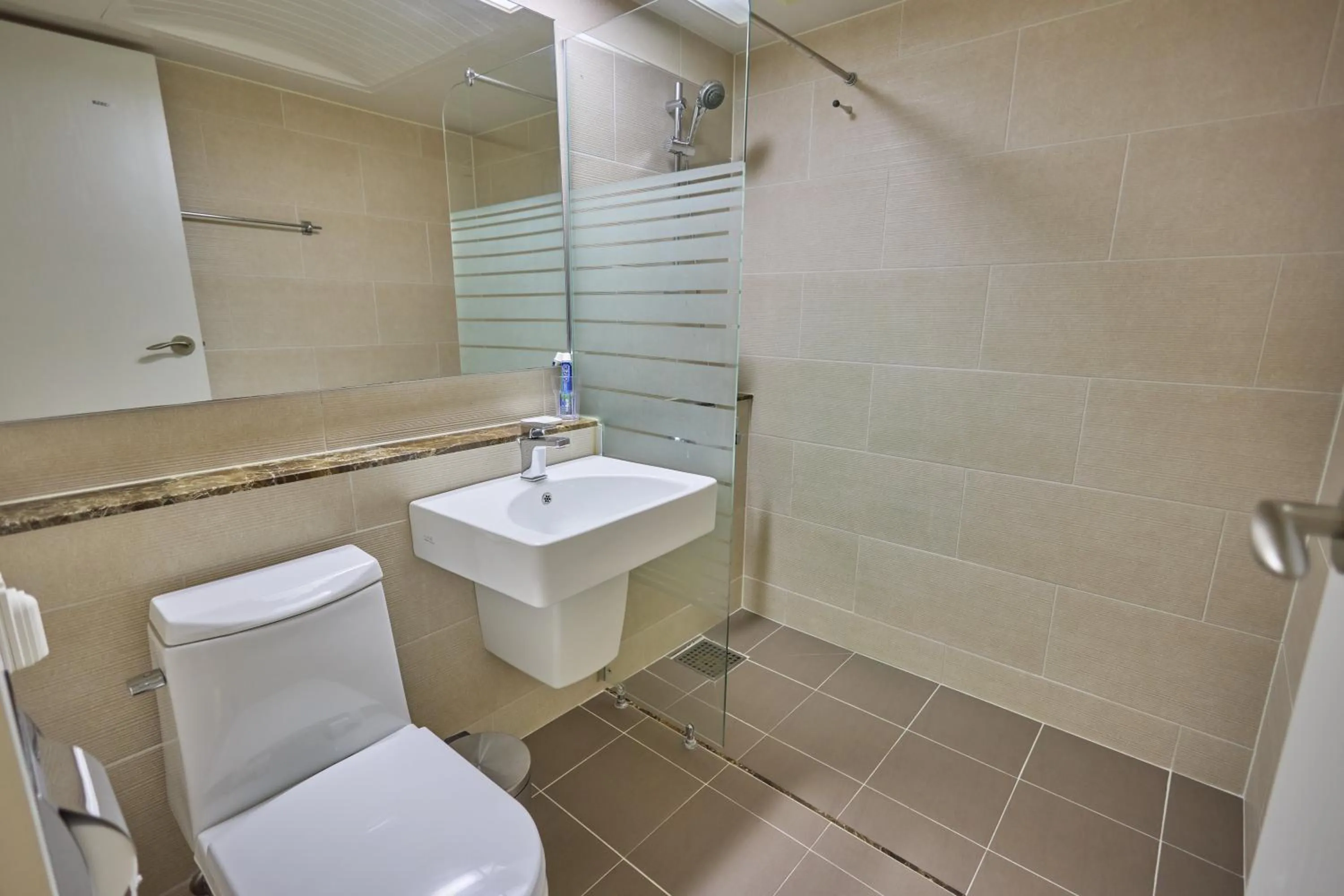 Toilet in Manhae Maeul