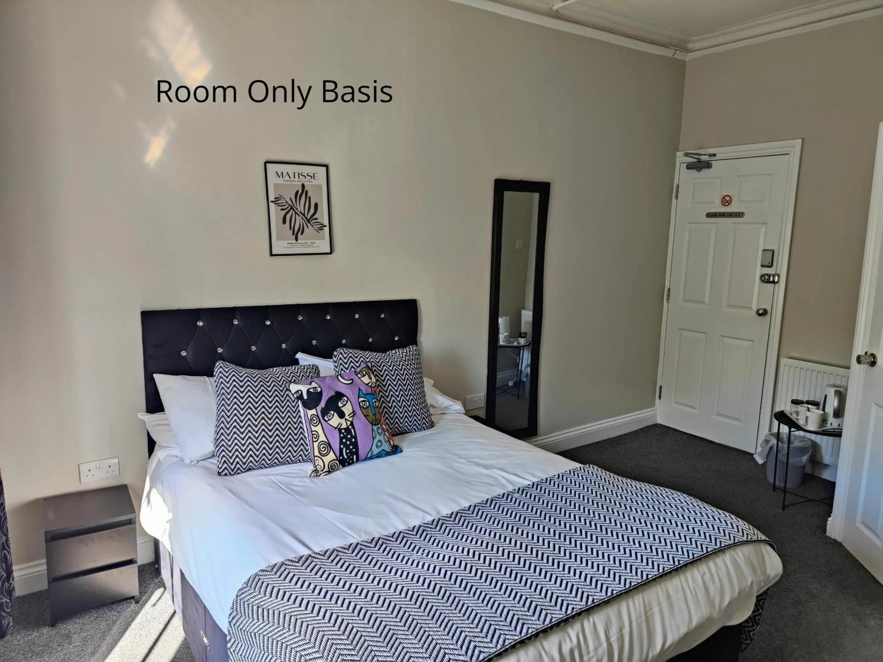 Bedroom, Bed in The Clifton