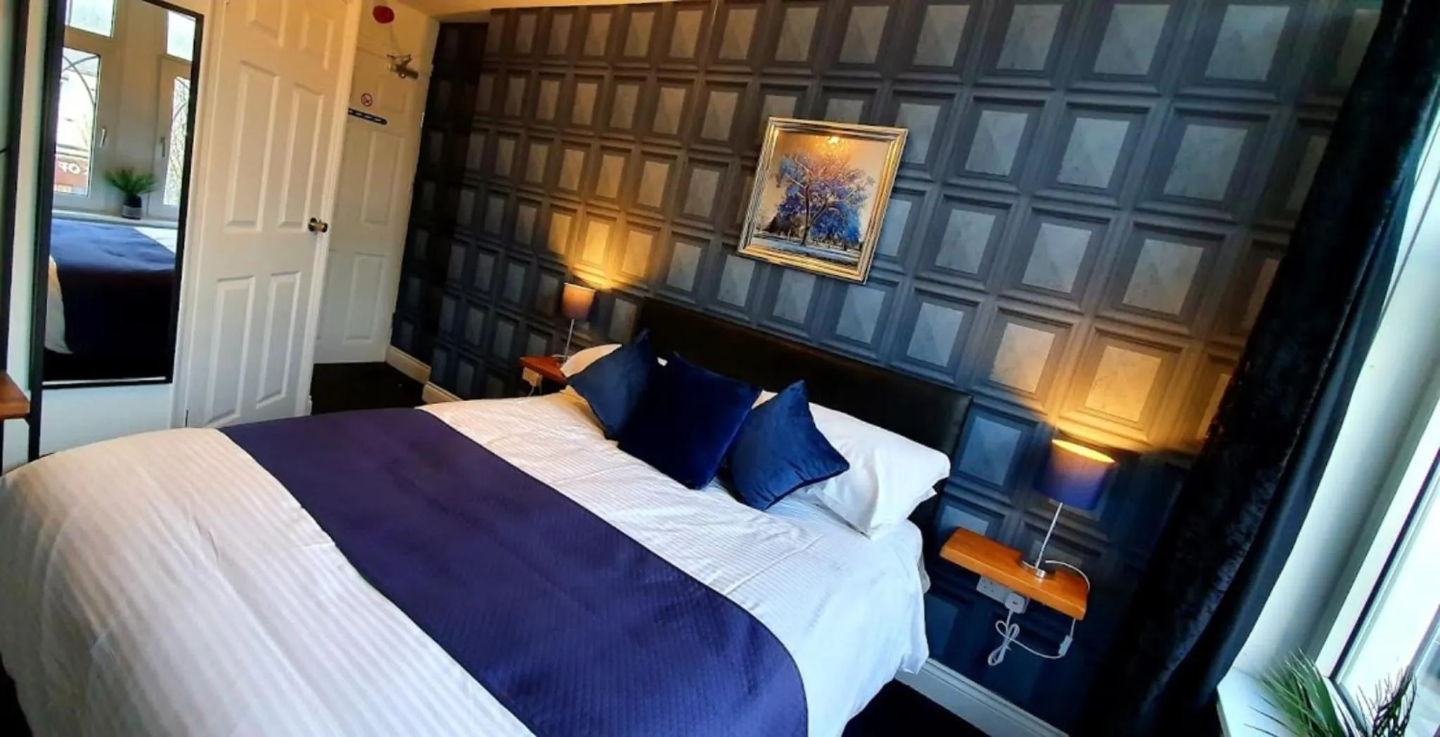 Bedroom, Bed in The Clifton