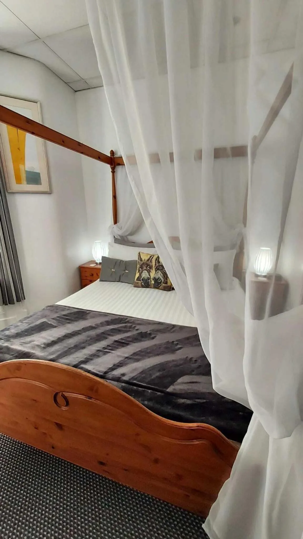 Bedroom, Bed in RockDene