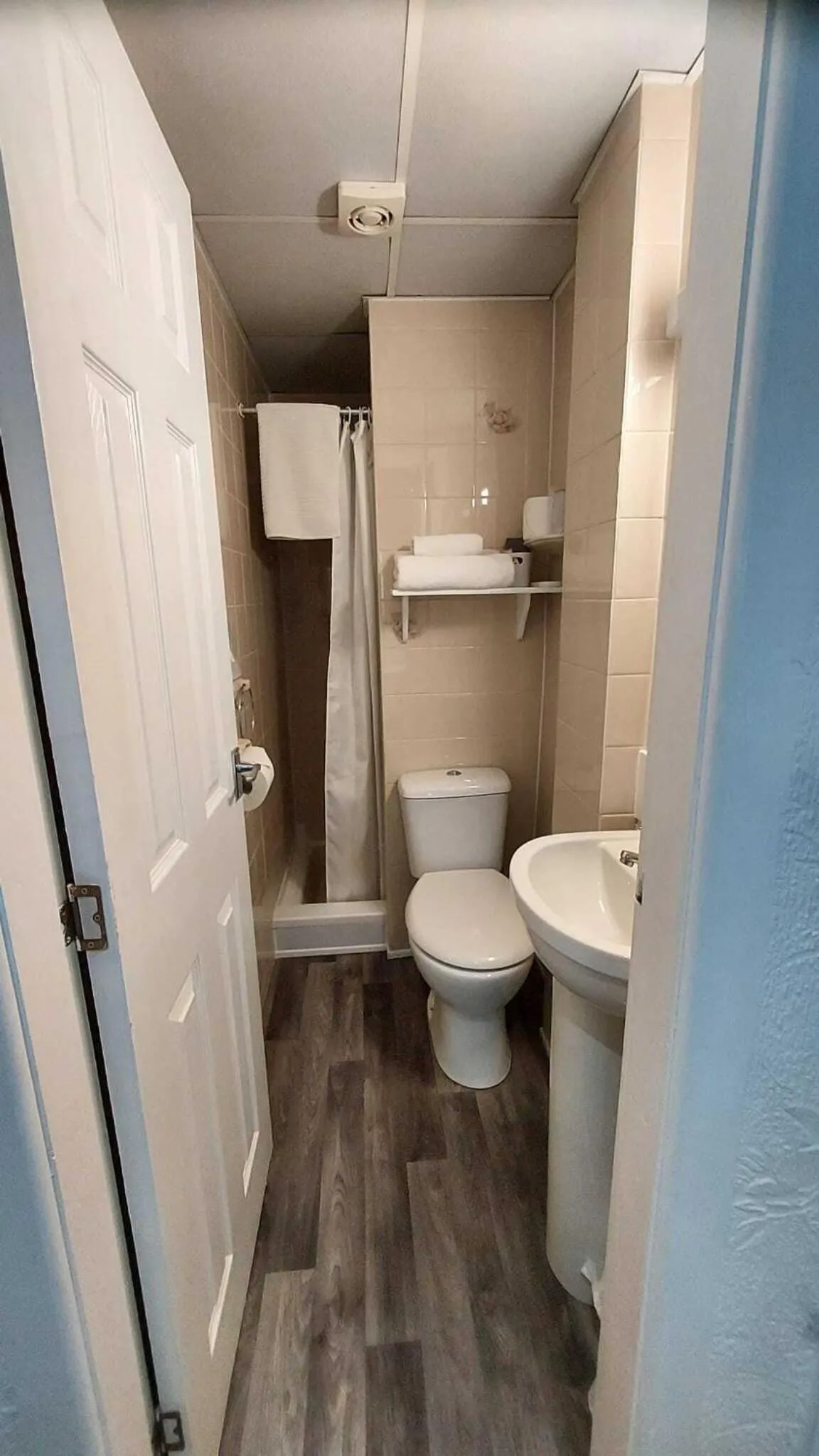 Bathroom in RockDene