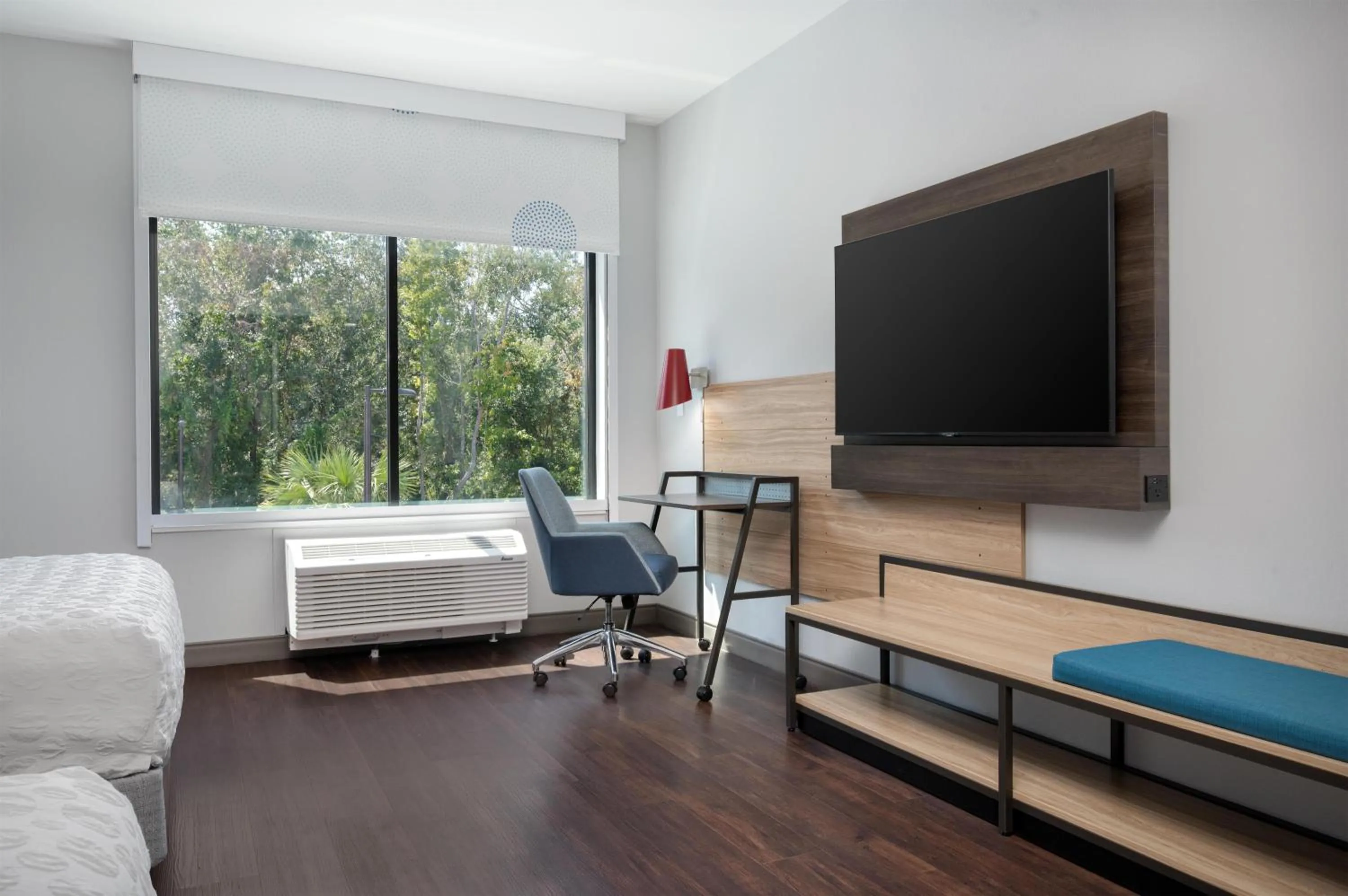 Bedroom in Tru By Hilton Brunswick