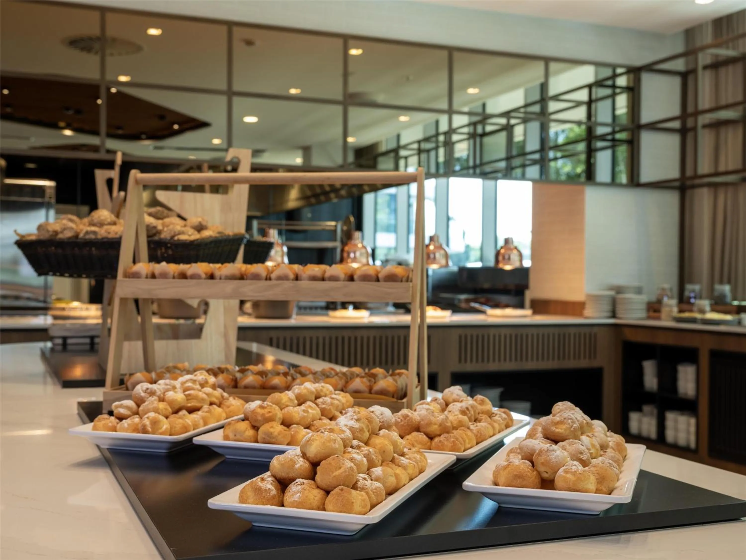 Restaurant/places to eat in Hilton Garden Inn Brussels Airport