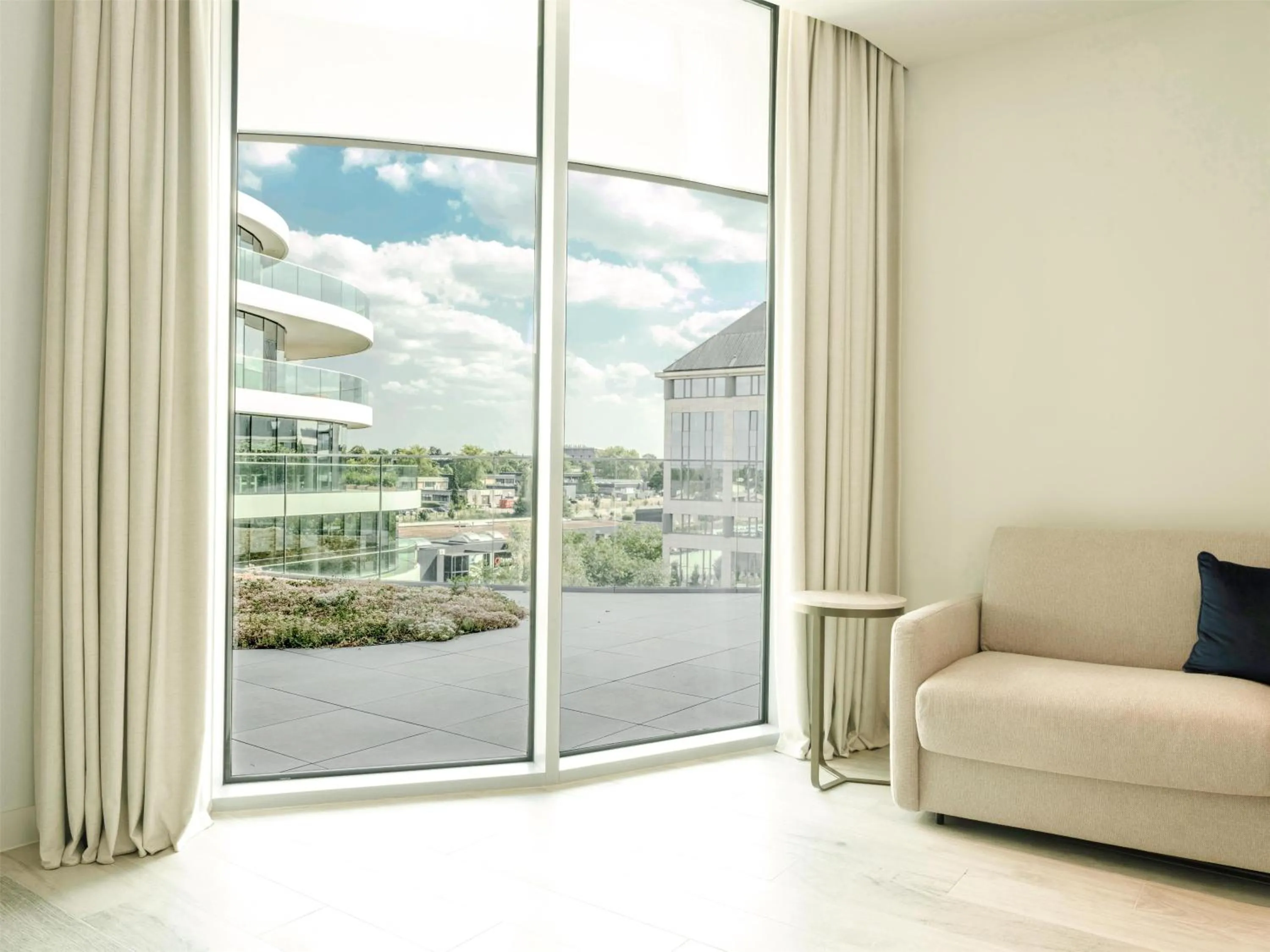 Living room in Hilton Garden Inn Brussels Airport