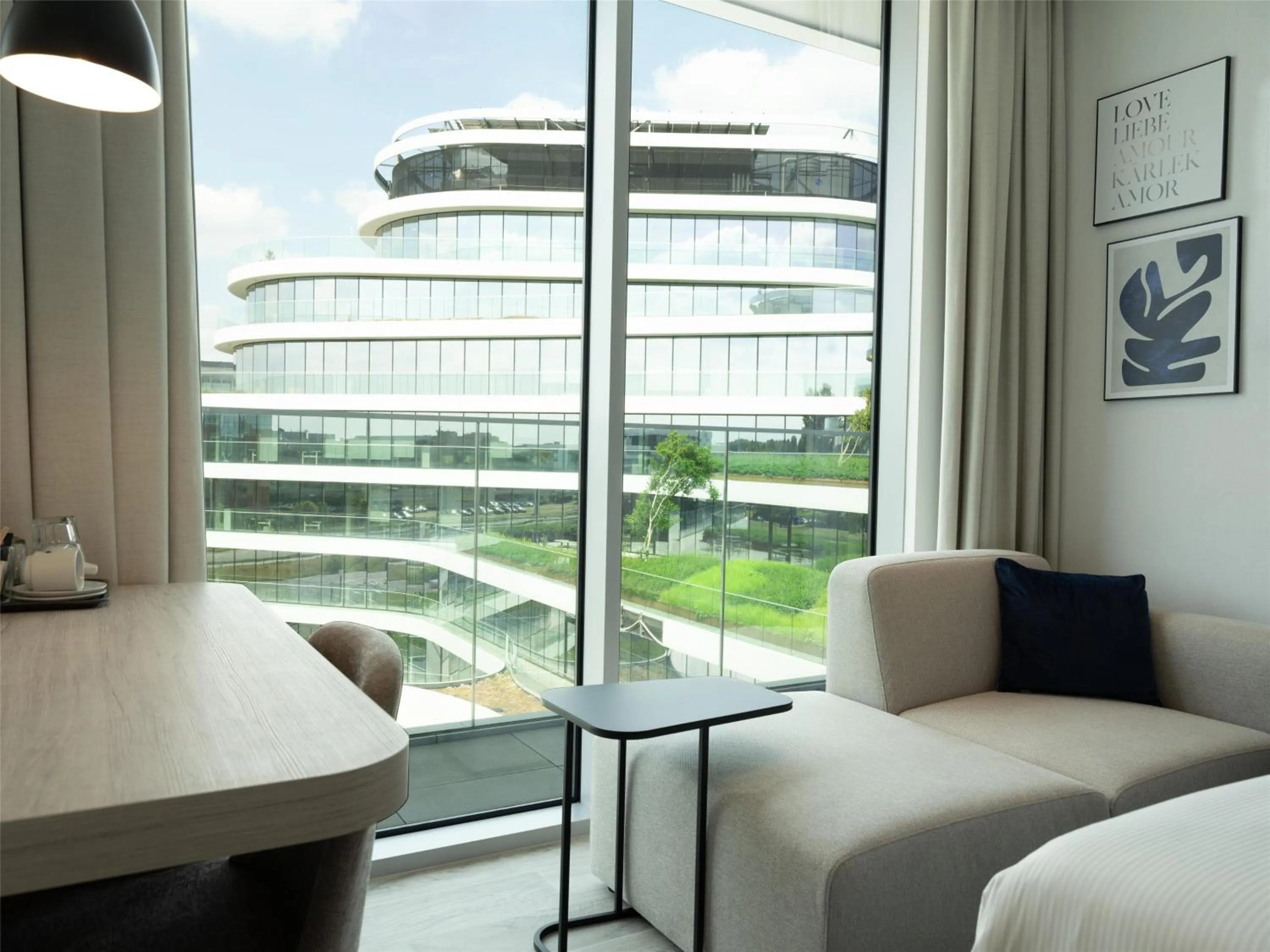 Bedroom in Hilton Garden Inn Brussels Airport