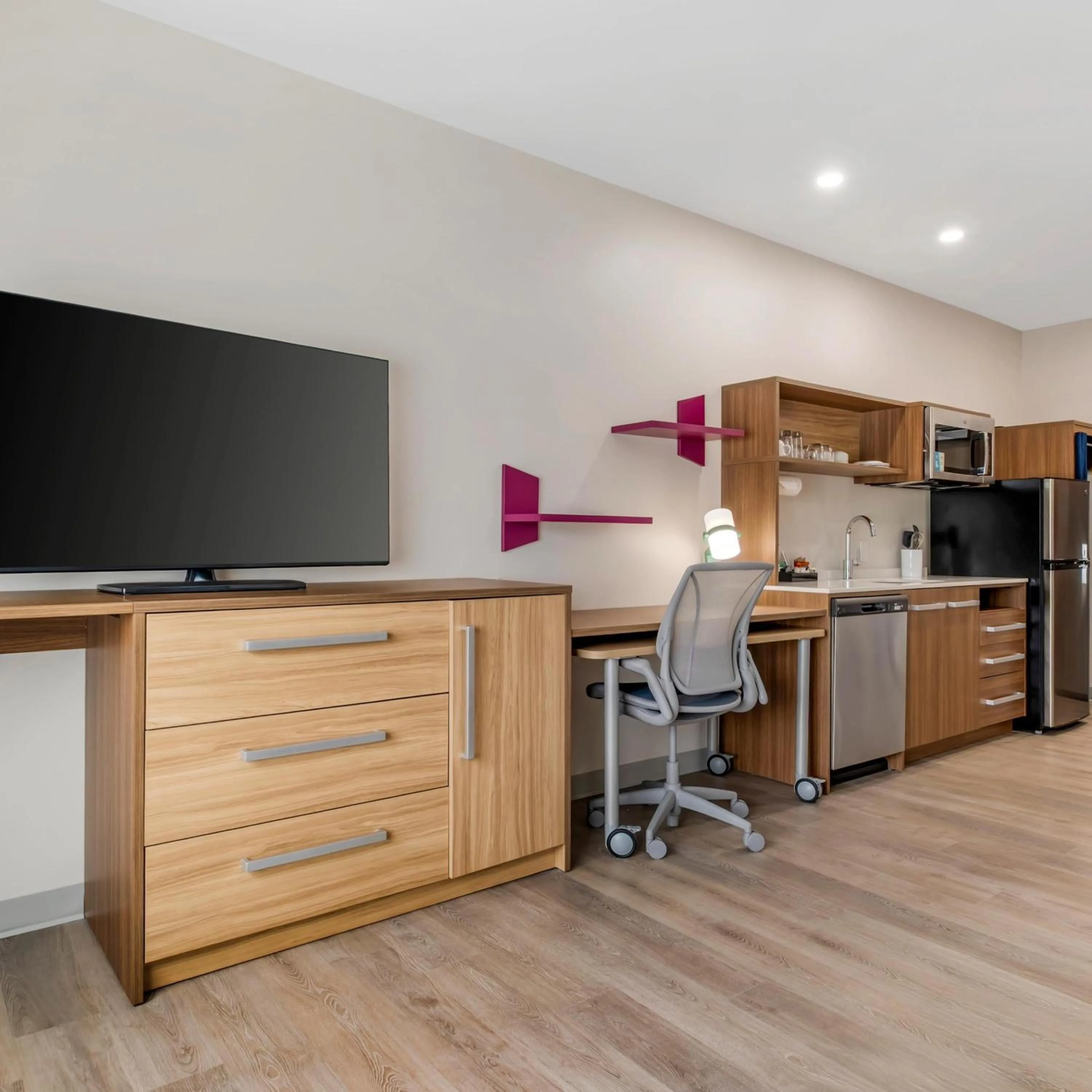 Kitchen or kitchenette in Home2 Suites By Hilton Richmond, Ky