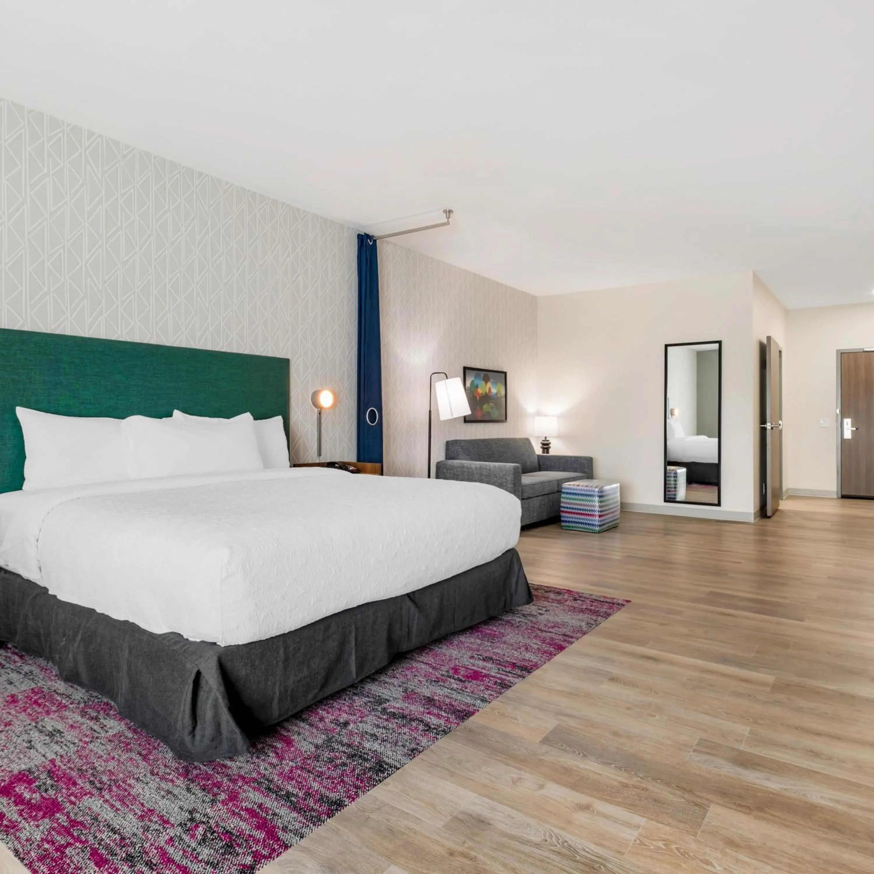 Living room, Bed in Home2 Suites By Hilton Richmond, Ky