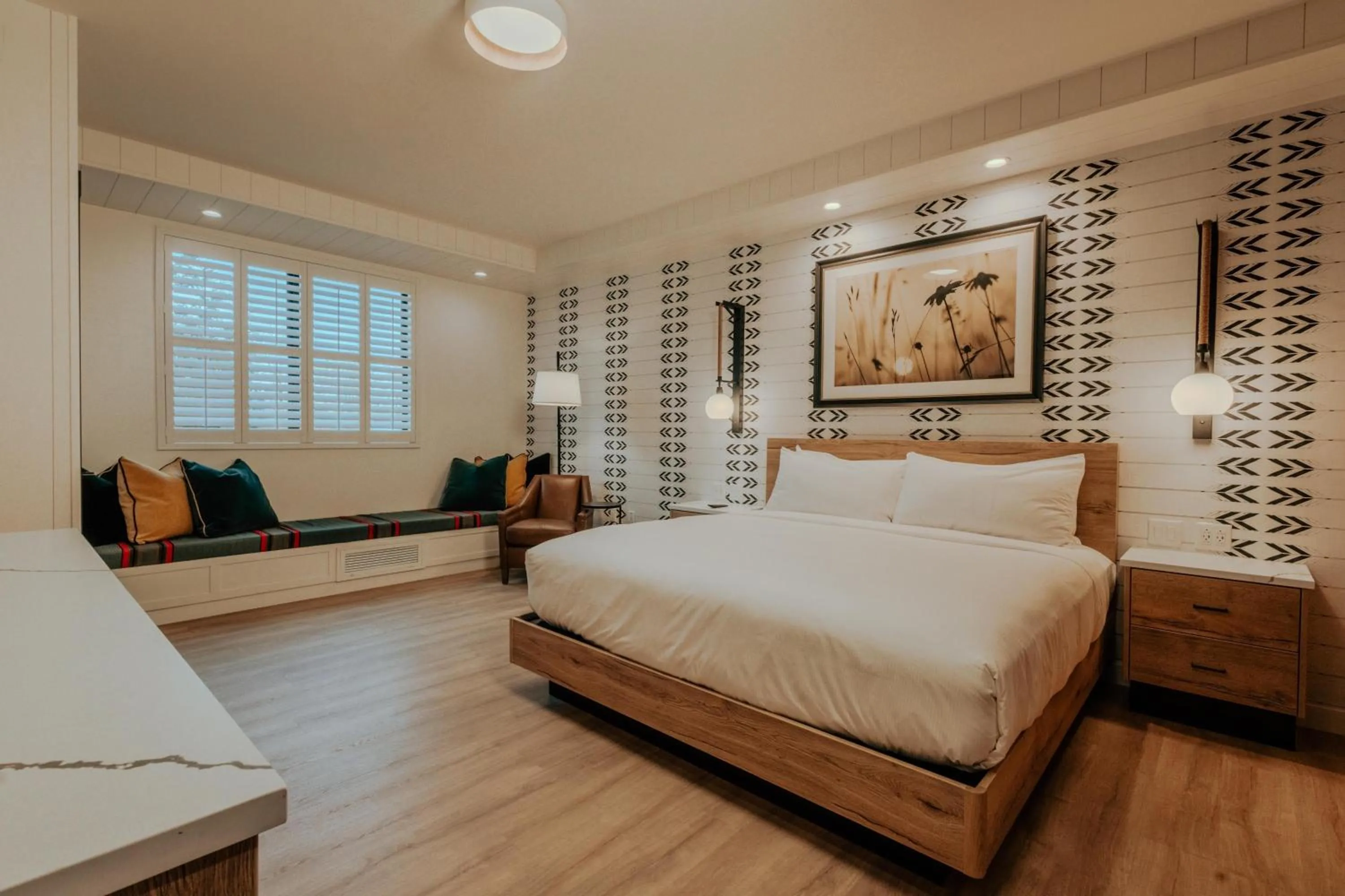 Bed in Skaneateles Fields Resort & Spa, Curio Collection By Hilton