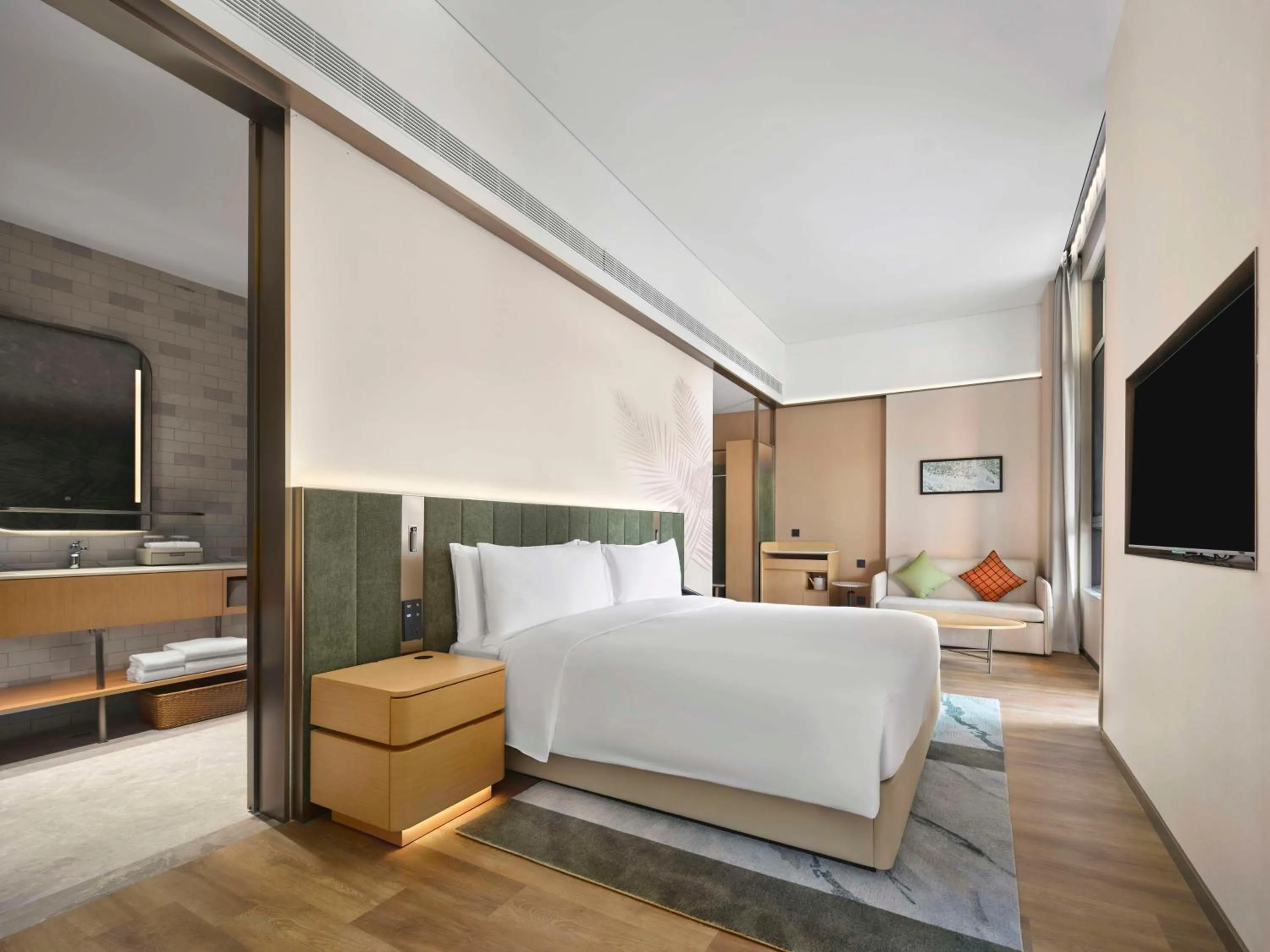 Living room, Bed in Hilton Garden Inn Sanya Haitang Bay