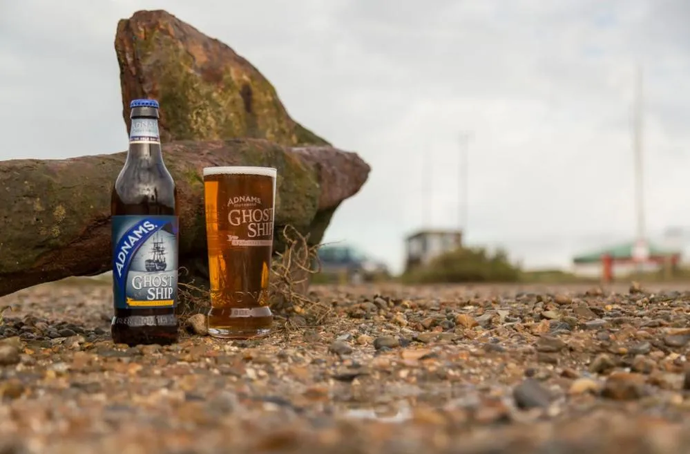 Drinks in The White Horse Blakeney