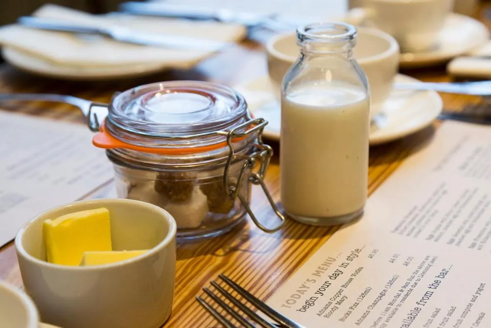 Breakfast in The White Horse Blakeney