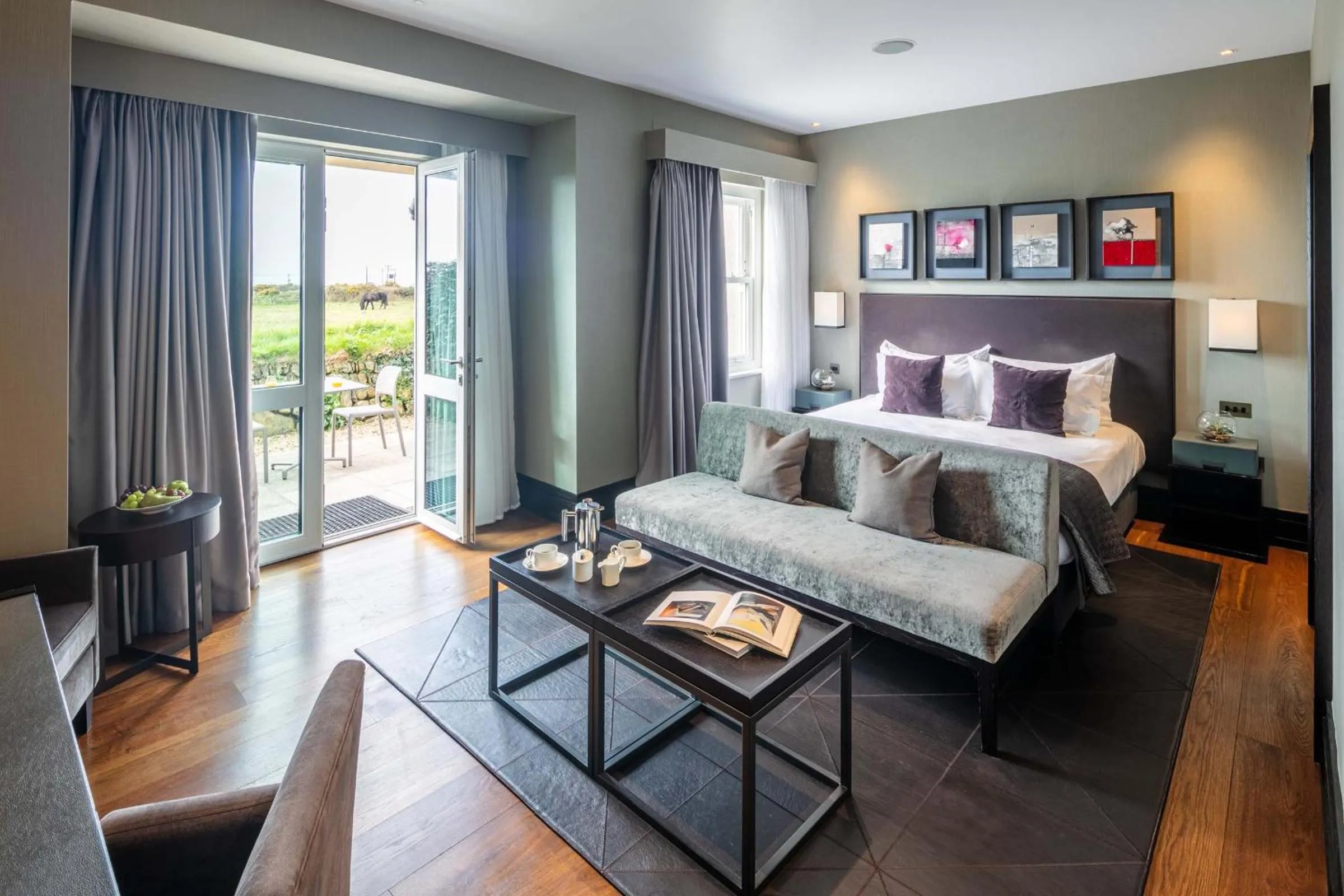 Bed in Twr y Felin Hotel