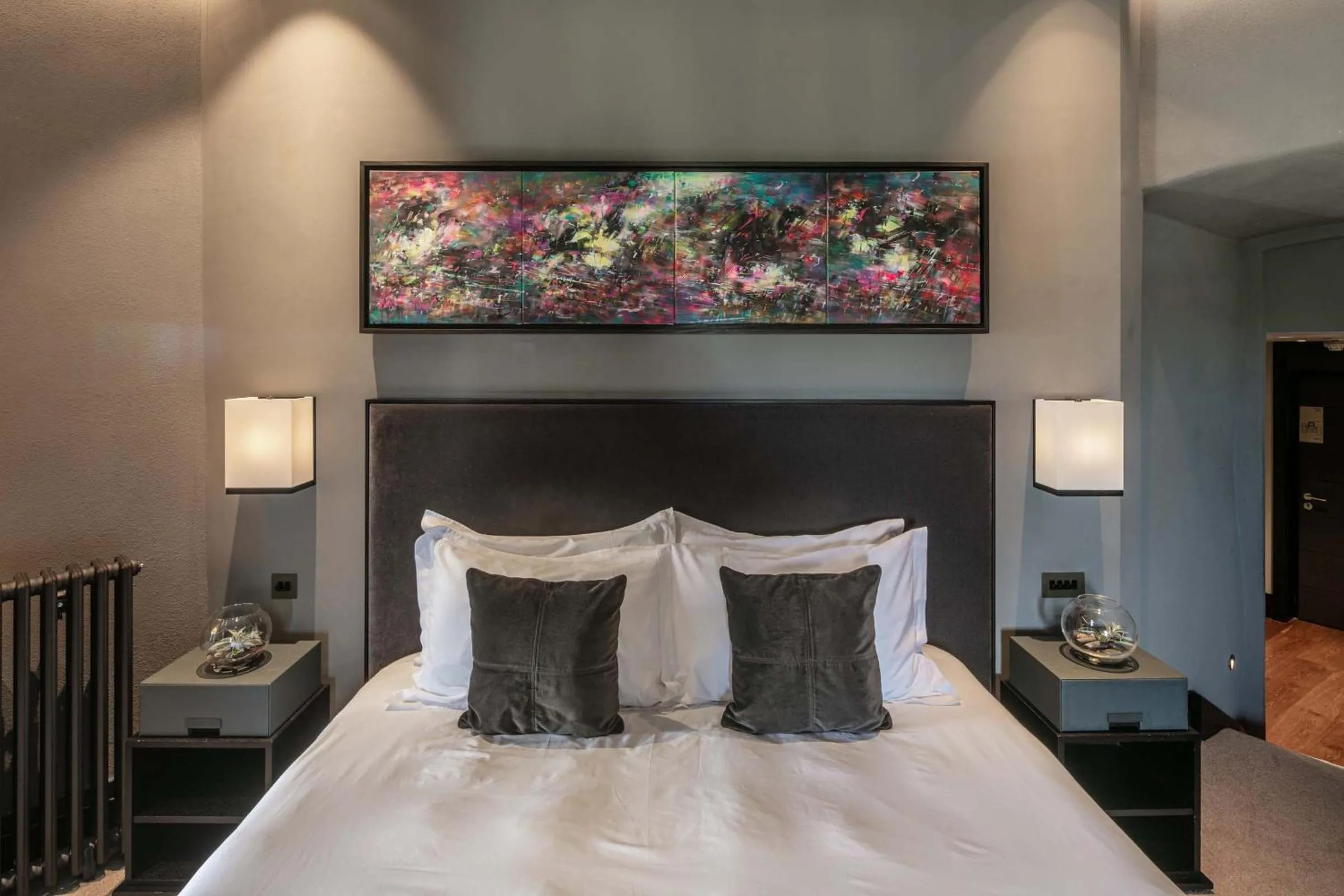 Bed in Twr y Felin Hotel