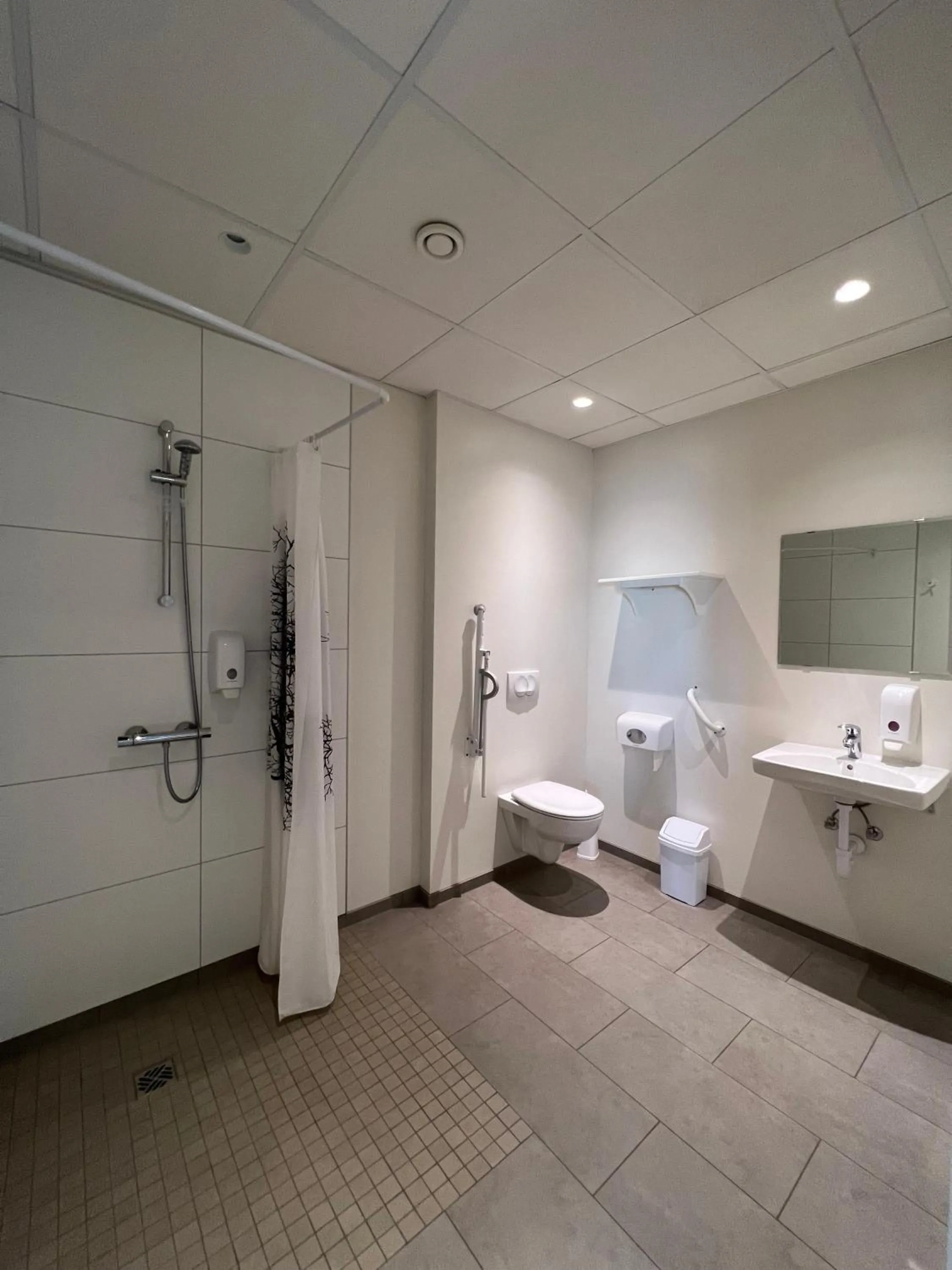 Bathroom in Við Hafið Guesthouse