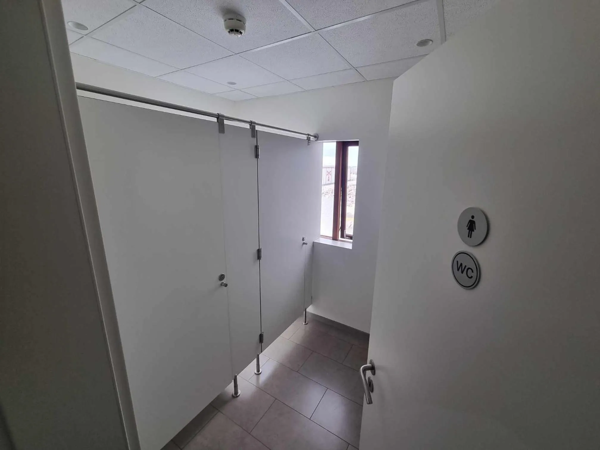 Toilet in Við Hafið Guesthouse