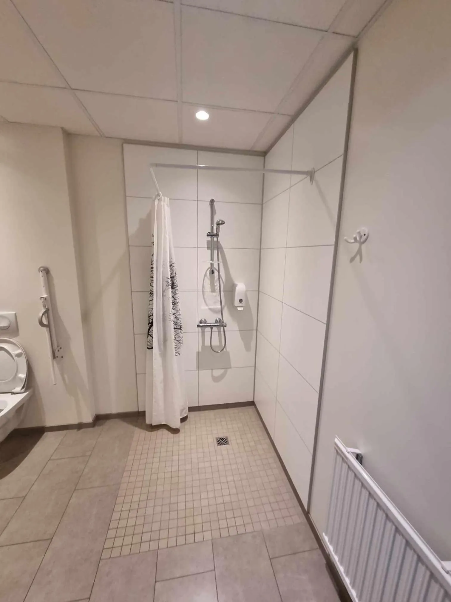 Toilet in Við Hafið Guesthouse