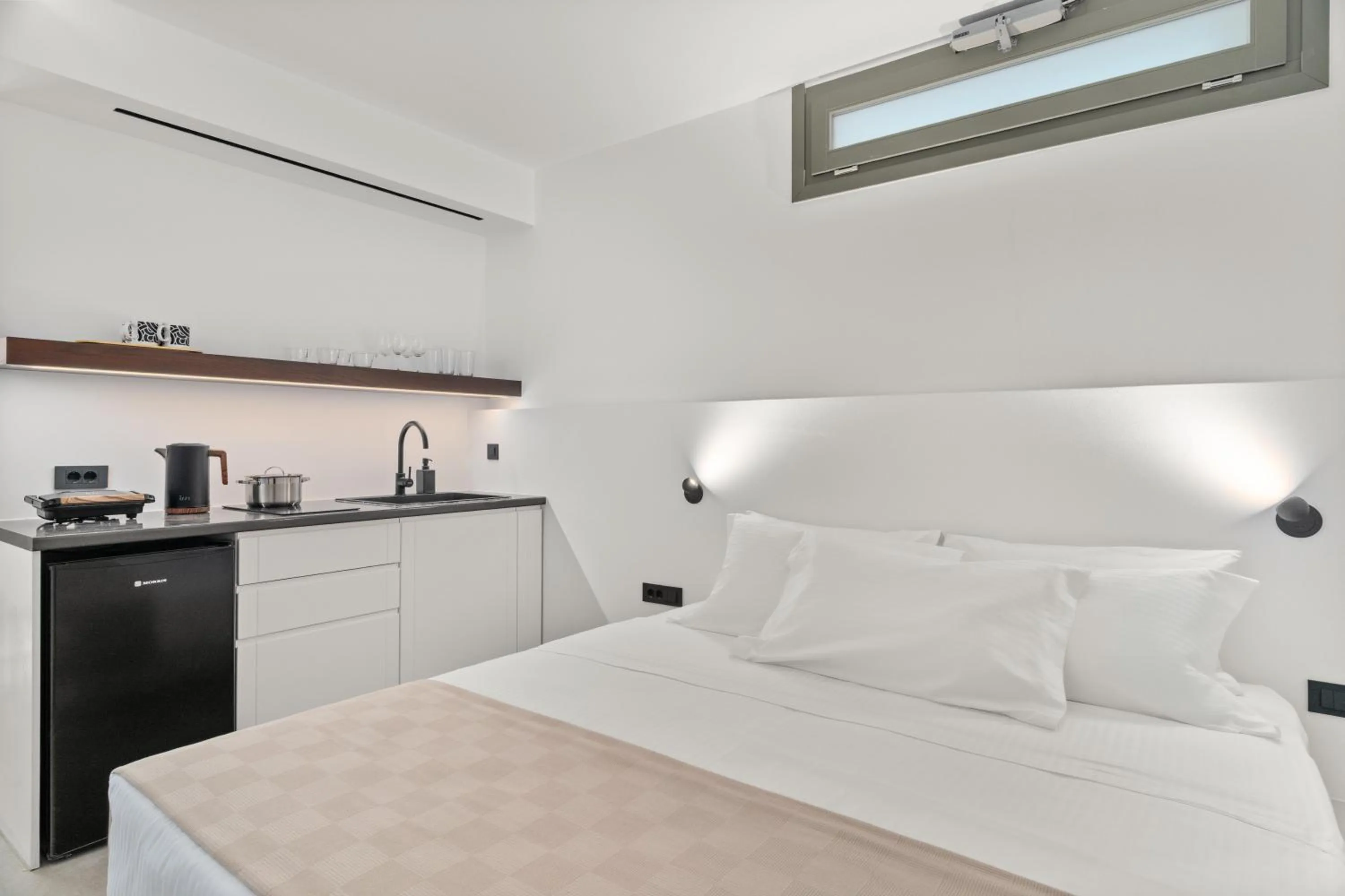 Bed in Dream of Paros