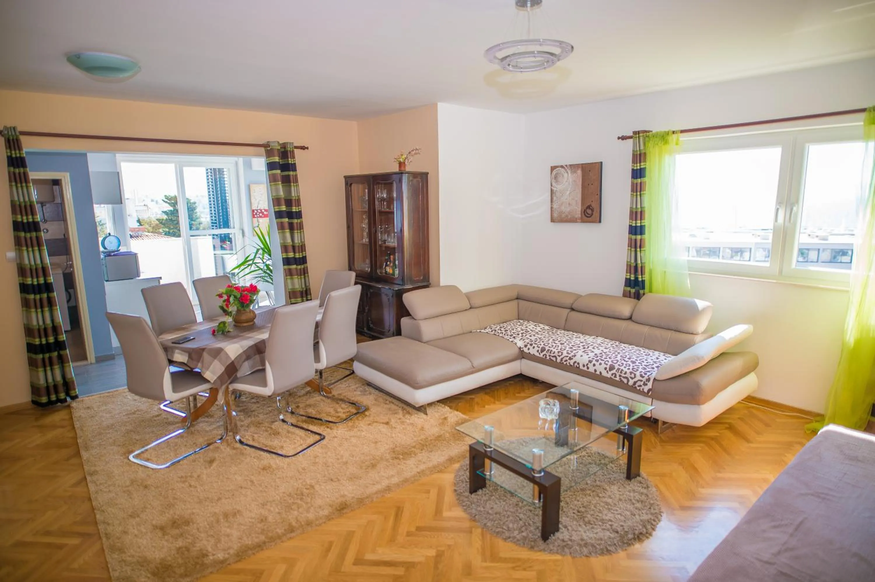 Communal lounge/ TV room in Apartments Kike&Ana