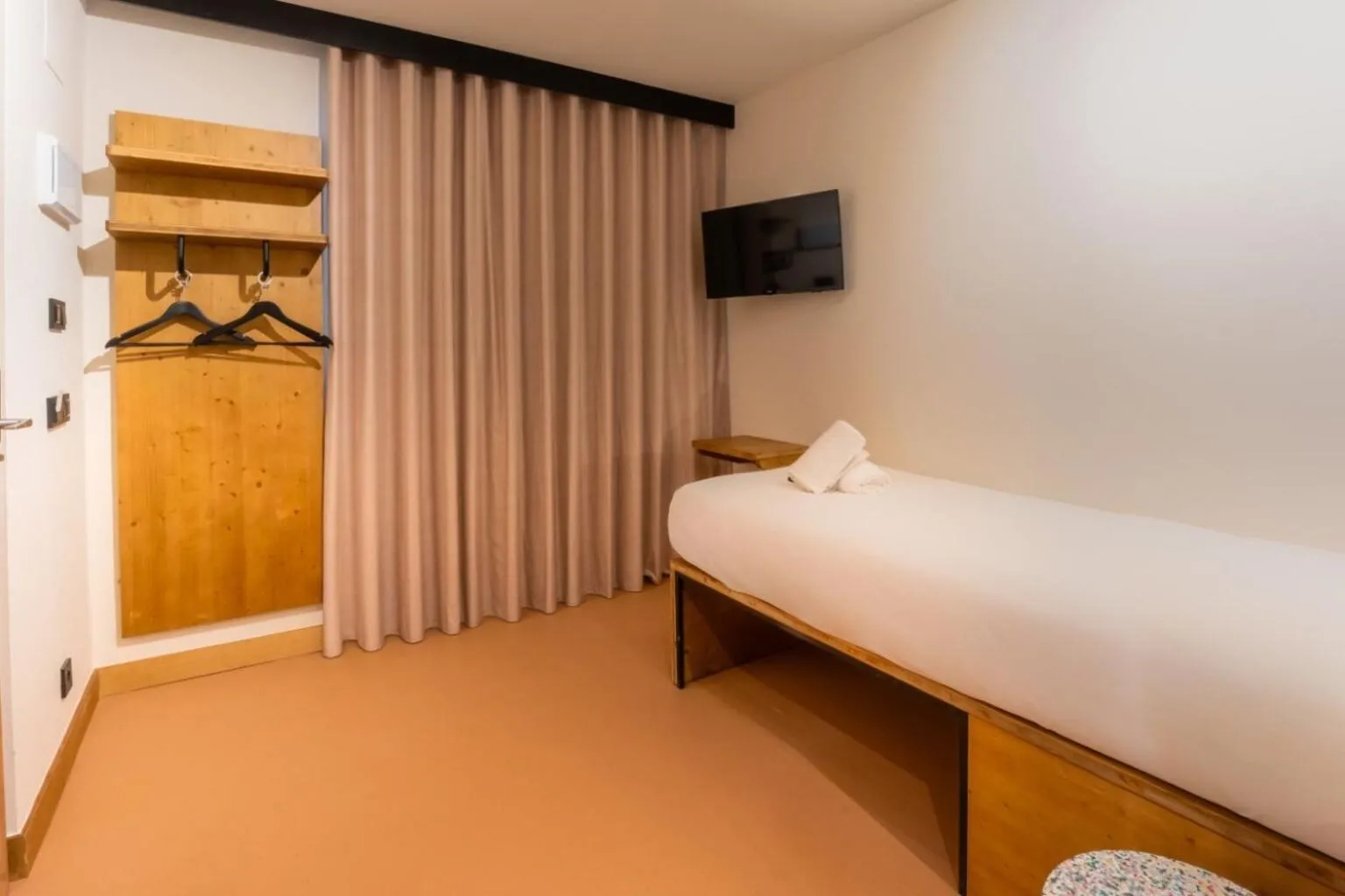 Bed in easyHotel Valencia Ciutat Vella