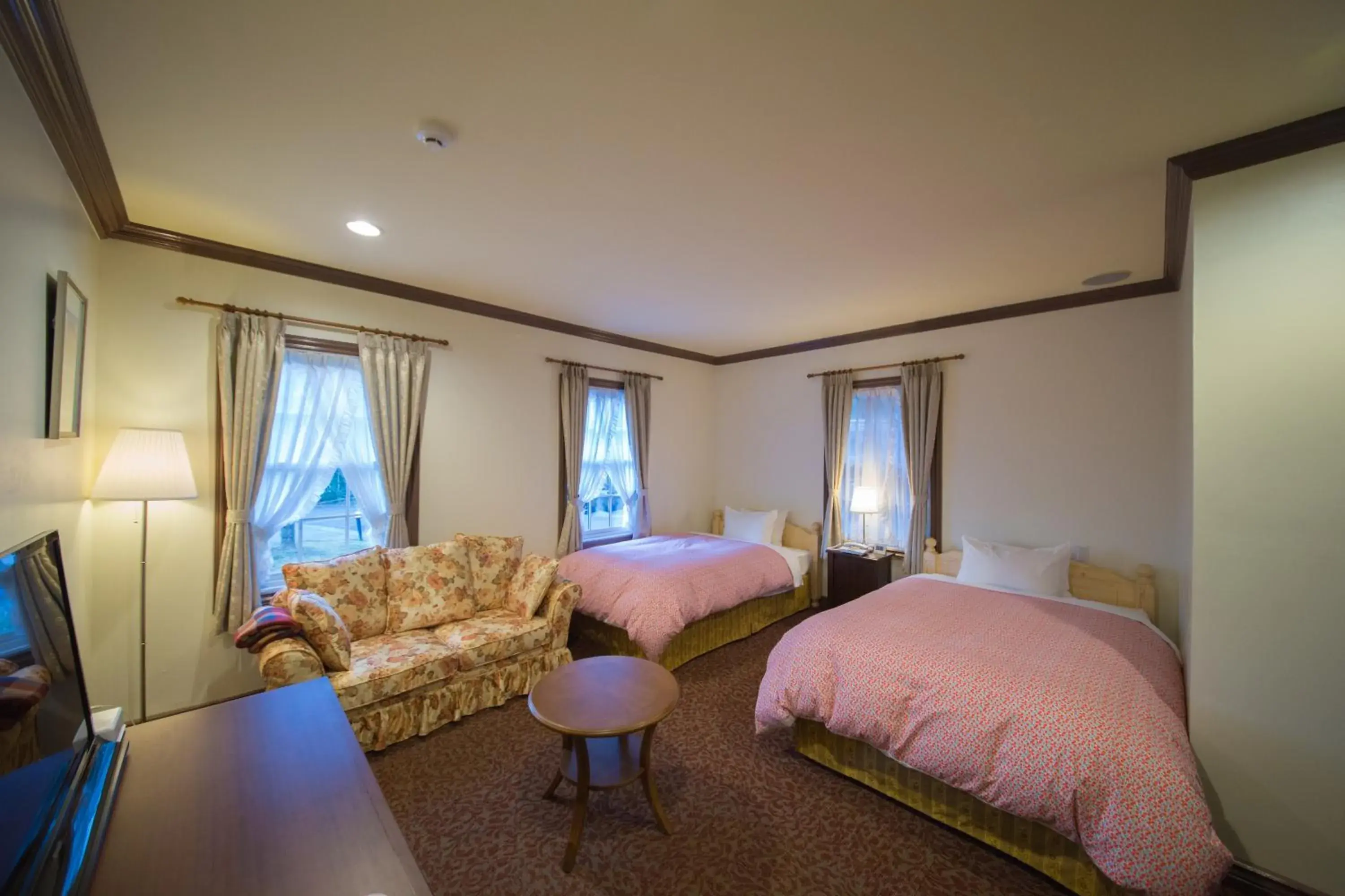 Twin Room - single occupancy - Ground Floor (Adult Only) in Yufuin Hotel Mori-no-Terrace Twin Room - single occupancy - Ground Floor (Adult Only) in Yufuin Hotel Mori-no-Terrace