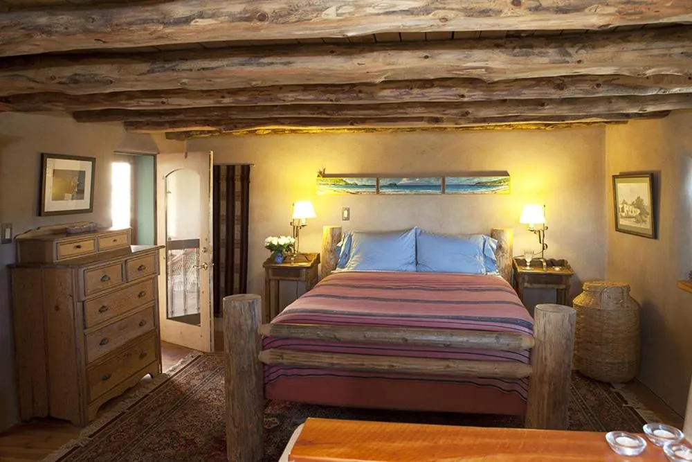 Bed in Casa Gallina - An Artisan Inn