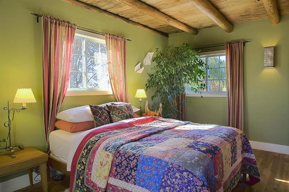 Bed in Casa Gallina - An Artisan Inn