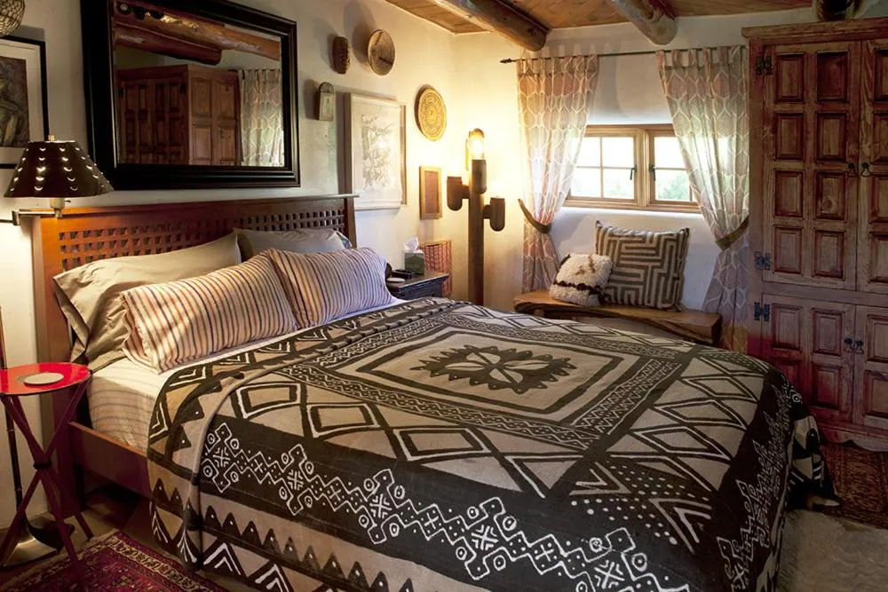 Bed in Casa Gallina - An Artisan Inn