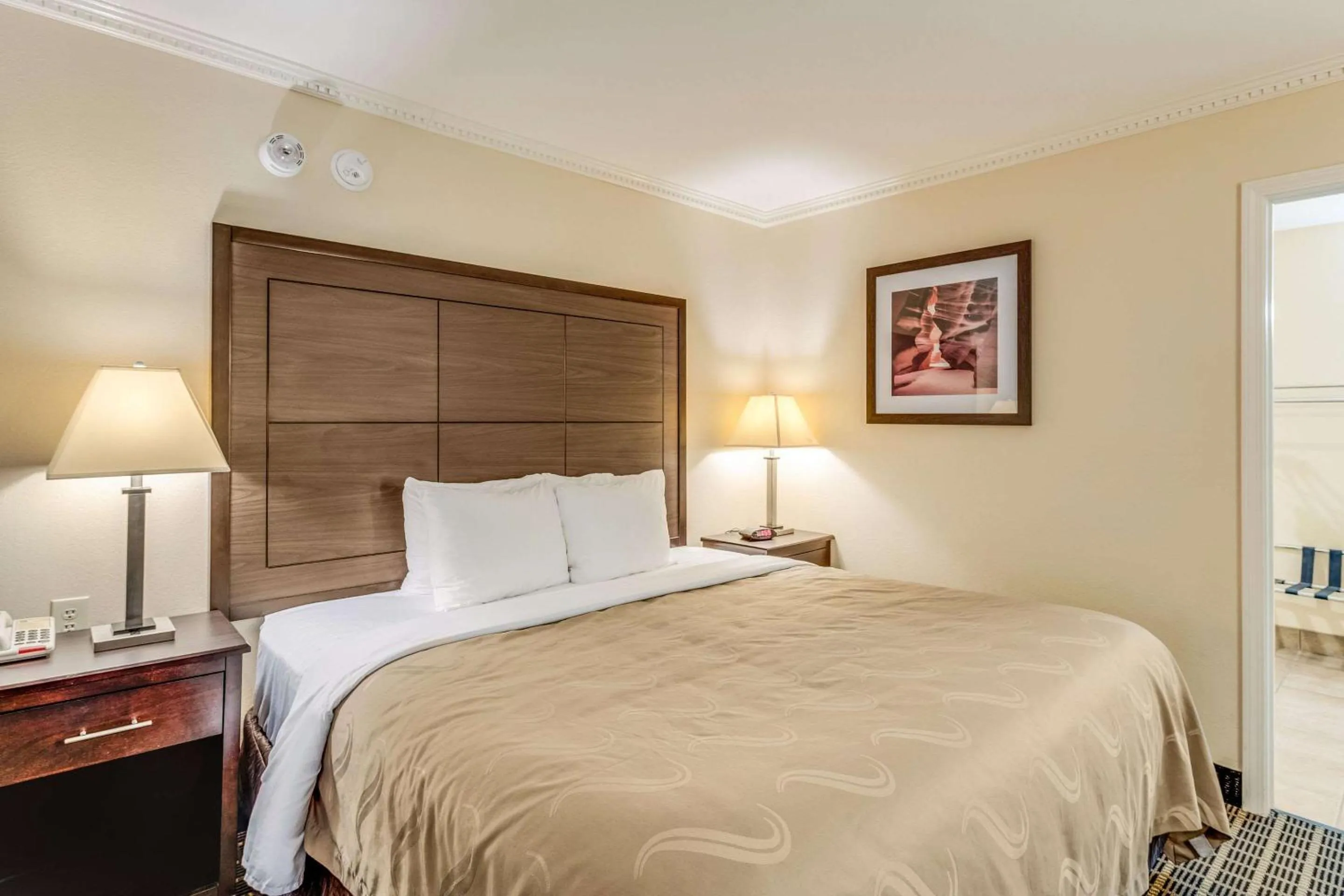 Bedroom, Bed in Quality Inn Ozona I-10