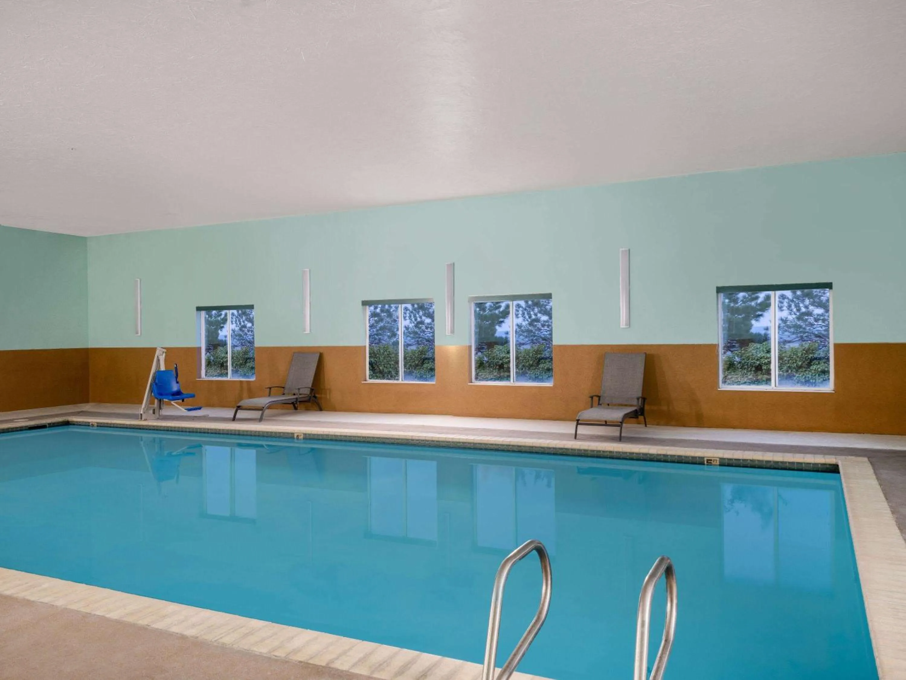 Pool view in Baymont by Wyndham Limon