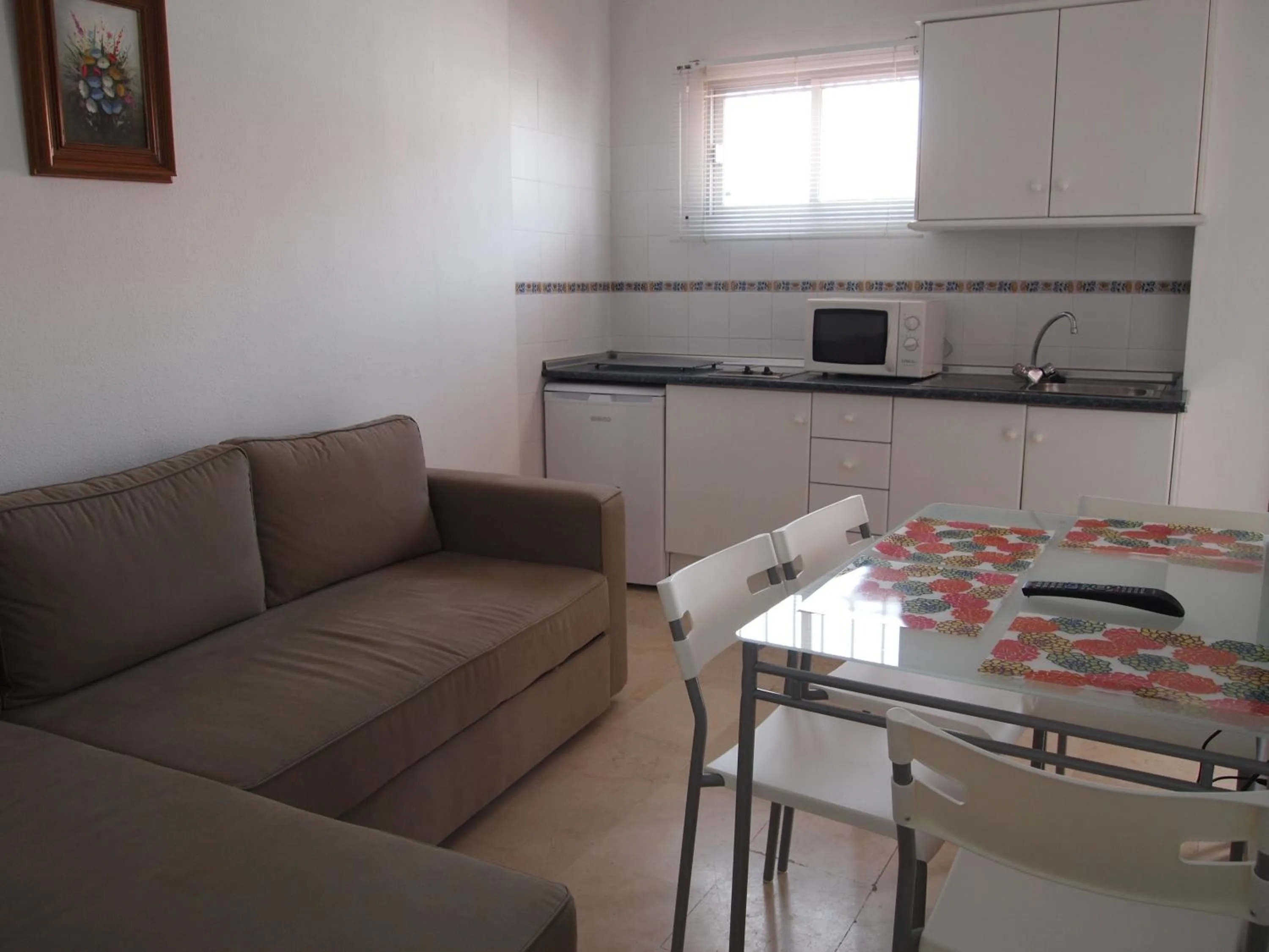 Kitchen or kitchenette in Hostal Tres Soles