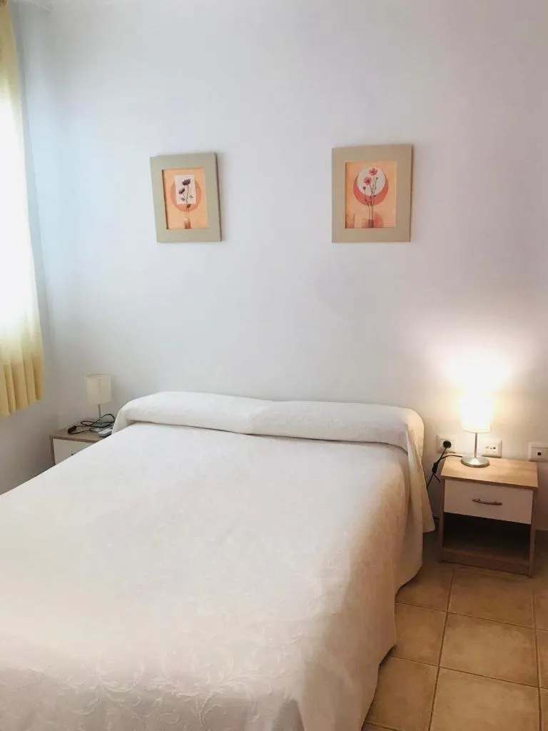 Bed in Hostal Tres Soles