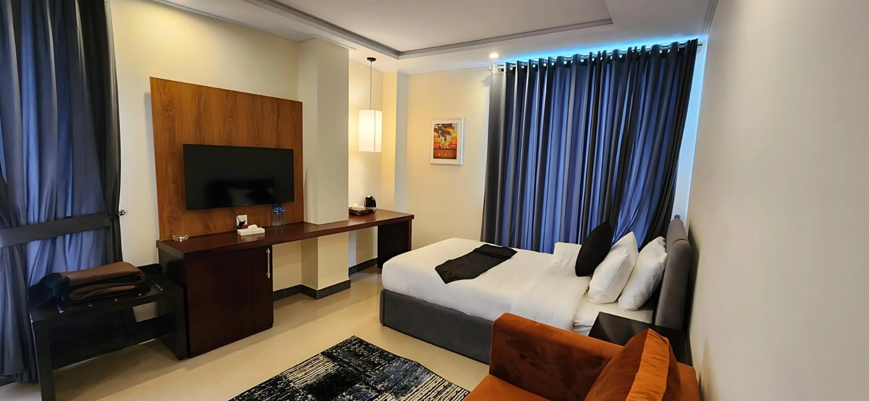 Bedroom in Pinemont Hotel, Murree