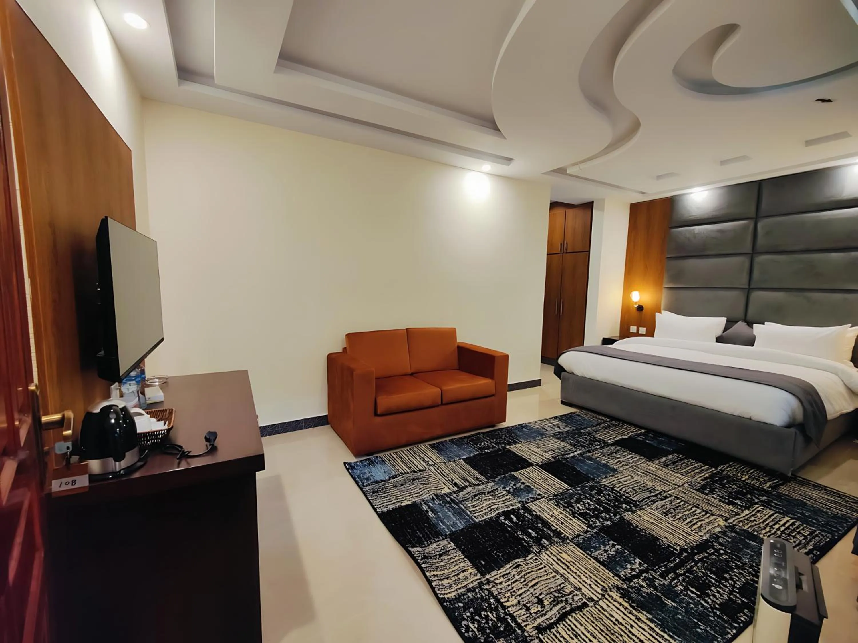 Bedroom in Pinemont Hotel, Murree